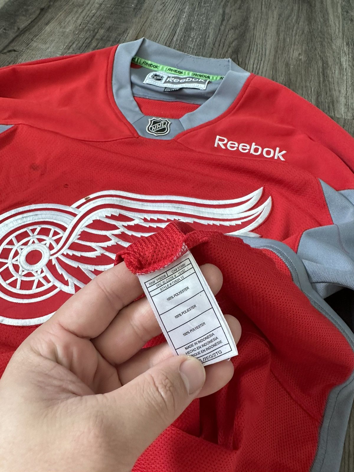 Other DETROIT REDWINGS REEBOK HOCKEY JERSEY Size US L / EU 52-54 / 3 - 6 Thumbnail
