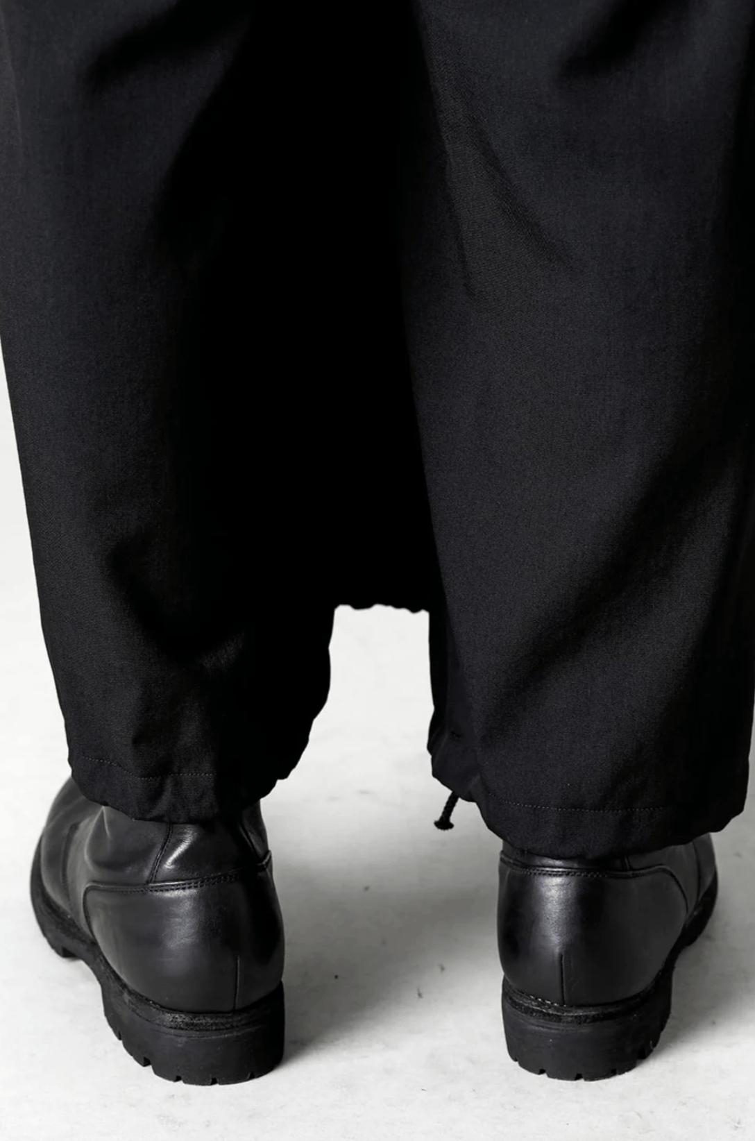 Yohji Yamamoto Yohji Yamamoto Pour Homme - W/GABARDINE Left Tuck Pant Size US 30 / EU 46 - 11 Thumbnail