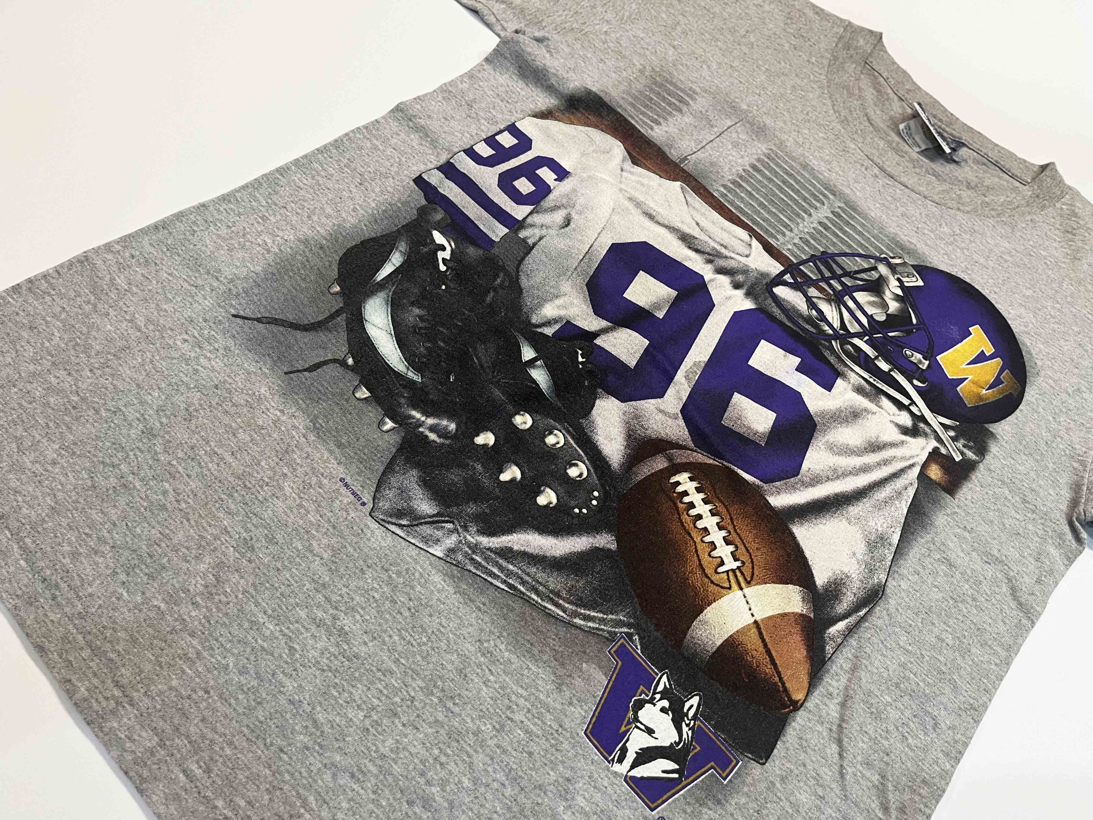 Lee × NCAA × Vintage Vintage Lee Nutmeg NCAA Washington Huskies Football T-Shirt Size US M / EU 48-50 / 2 - 5 Thumbnail