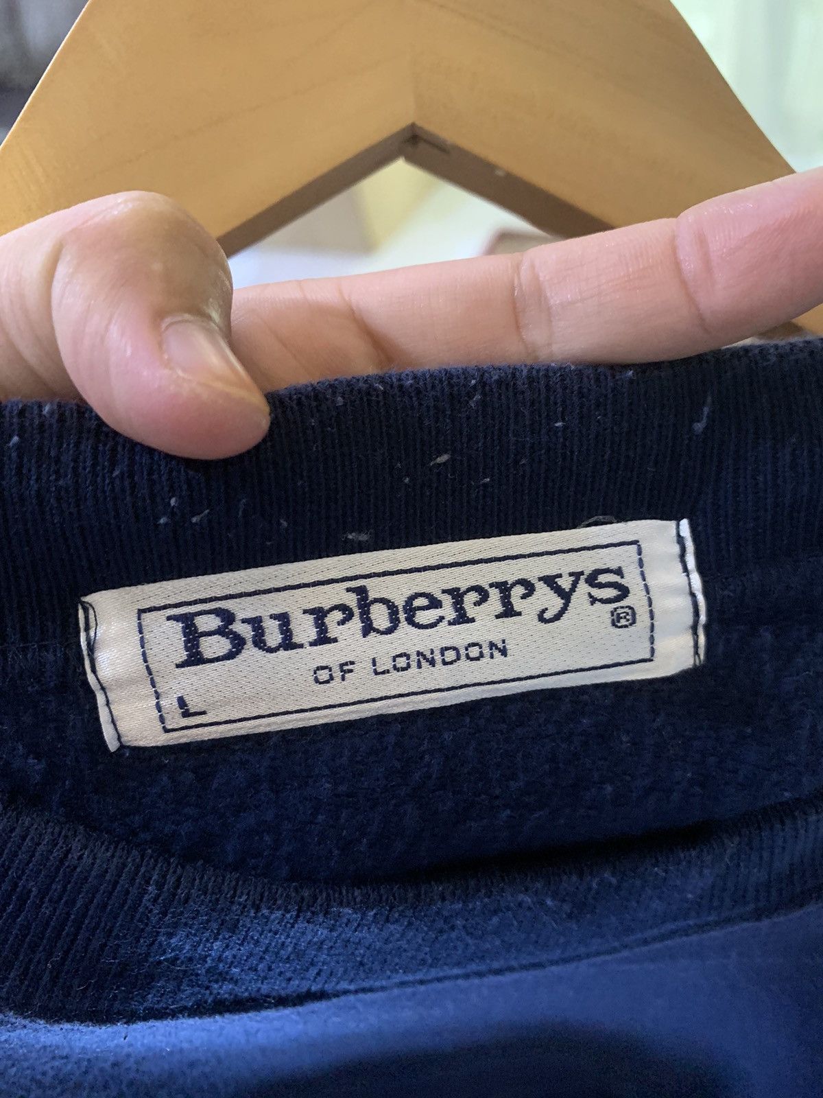 Burberry VINTAGE BURBERRYS EMBROIDERY LOGO SWEATER Size US L / EU 52-54 / 3 - 10 Thumbnail