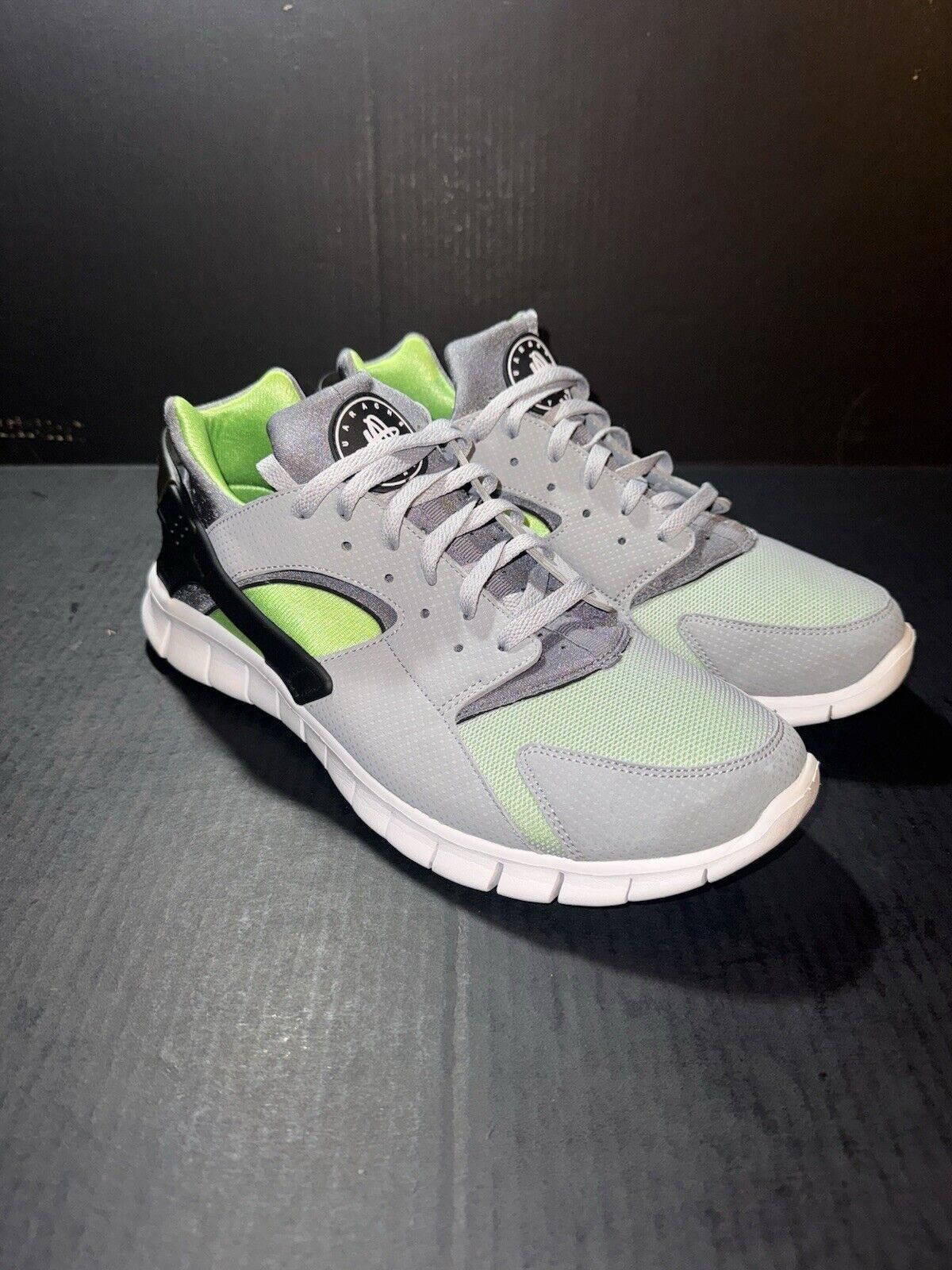 Nike Nike Air Huarache Grey Green White 510801-003 - Size 12 Size US 12 / EU 45 - 2 Thumbnail