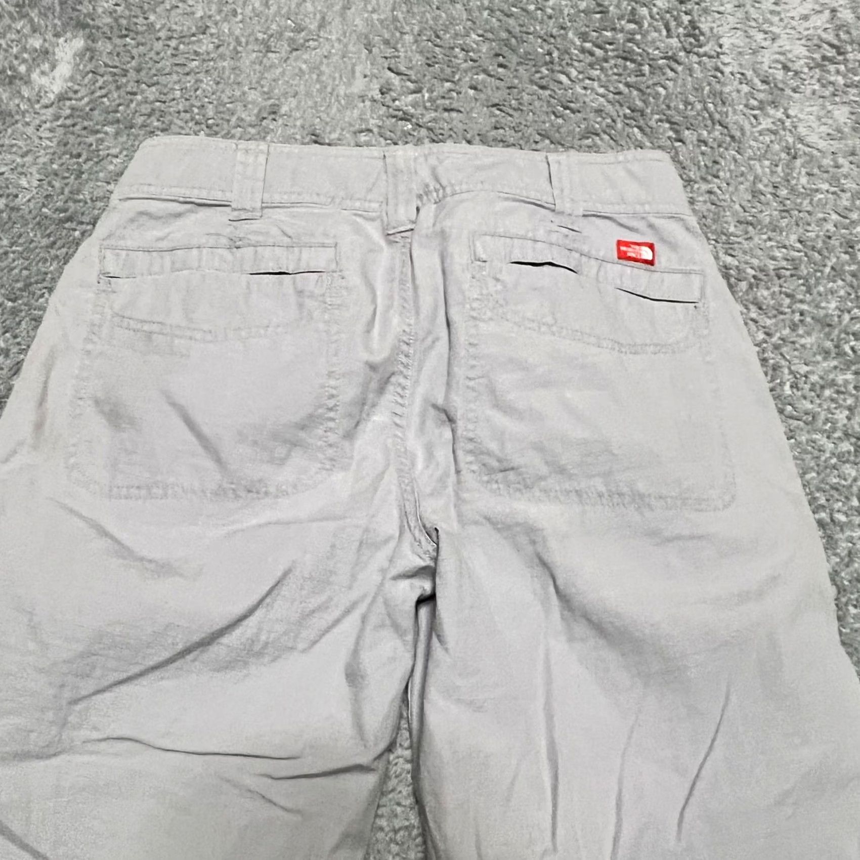 The North Face The North Face Pants Capri Womens 4 (30x24.5) Ripstop Straight Roll Up Hiking Gray Capris Womens 4 Size 27" / US 4 / IT 40 - 4 Thumbnail
