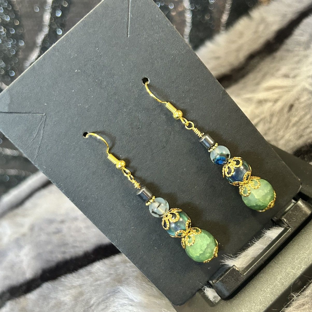 Handmade Handcrafted green crackle glass cat eye dragon vein earrings Size ONE SIZE - 1 Thumbnail