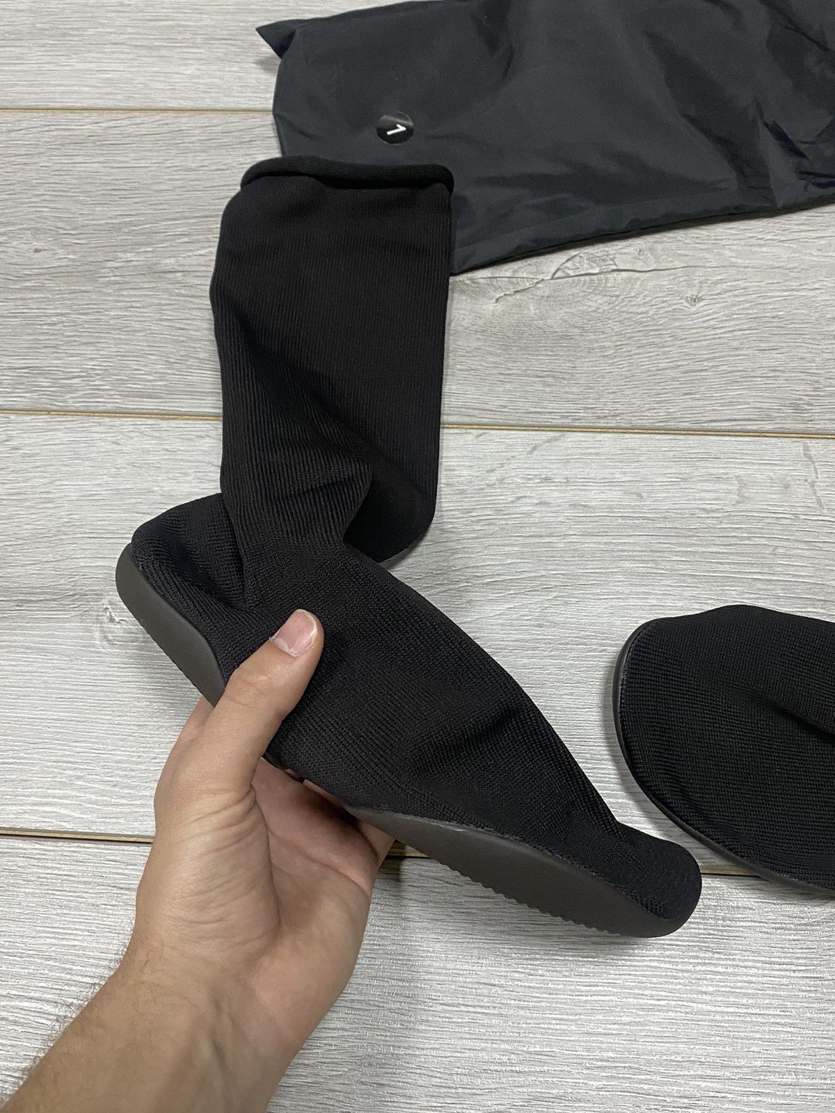 Yeezy Yeezy Pods - size 1 high sneakers Size US 7.5 / EU 40-41 - 6 Thumbnail