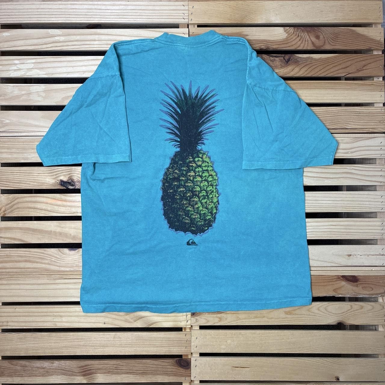 Quiksilver Vintage Quiksilver Green Pineapple Surf Tee Size Medium Size US M / EU 48-50 / 2 - 1 Thumbnail