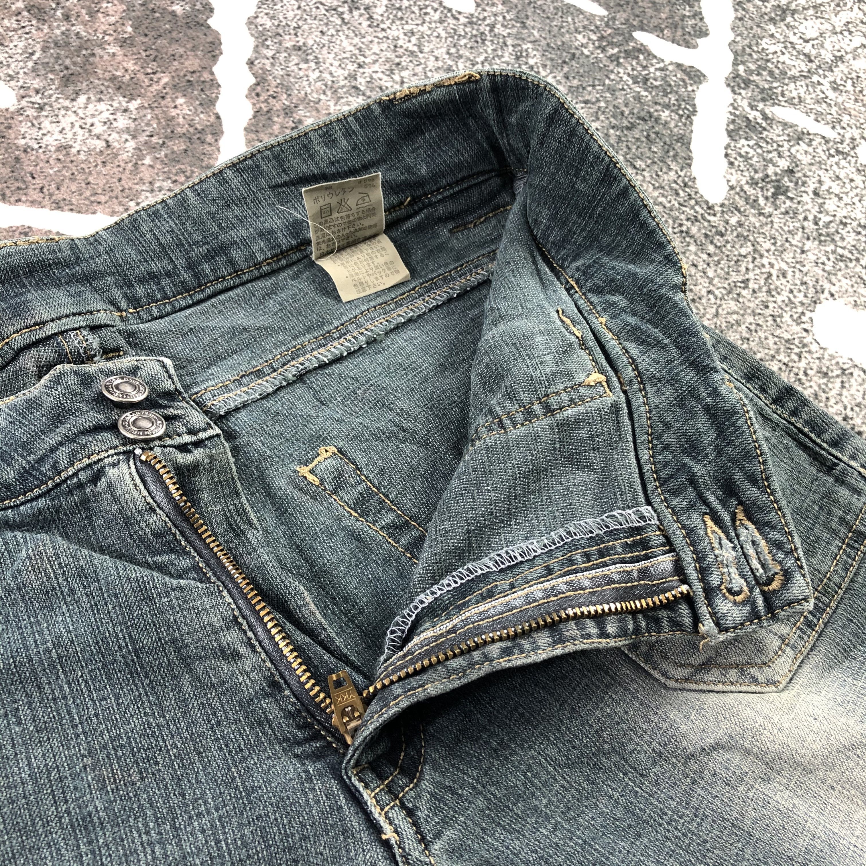 Japanese Brand Vintage 90s Japanese Brand Faded Blue Flare Denim Size US 28 / EU 44 - 6 Thumbnail