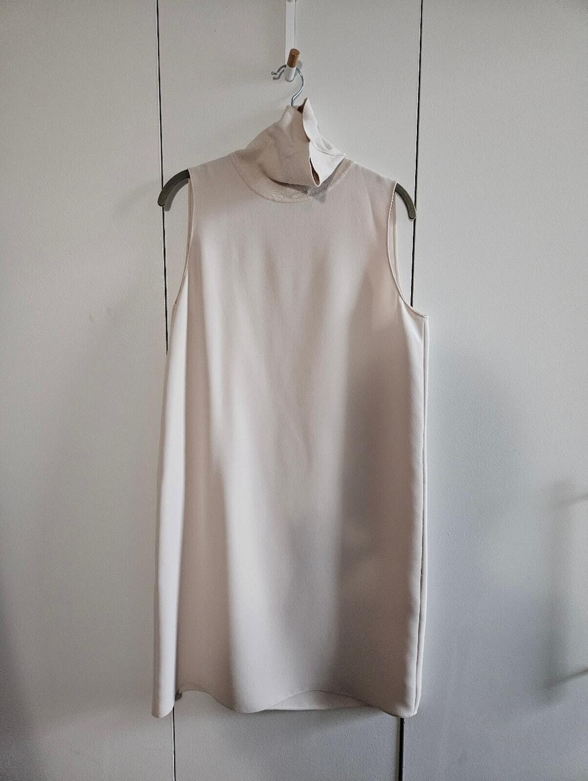 Theory Theory Size M Sleeveless High-Neck Cream Shift Dress Size M / US 6-8 / IT 42-44 - 1 Thumbnail