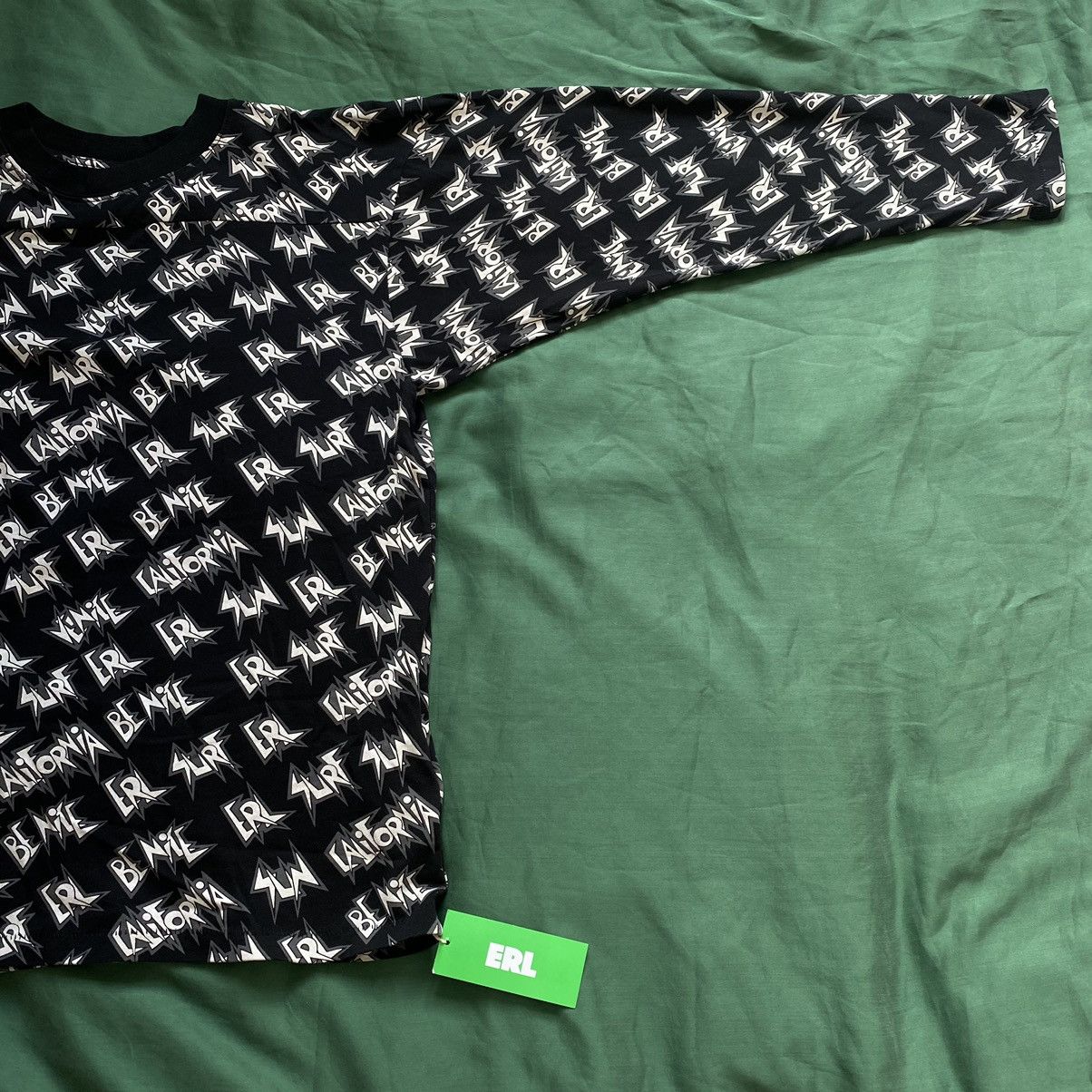 ERL ERL Logo Longsleeve Size US M / EU 48-50 / 2 - 11 Thumbnail