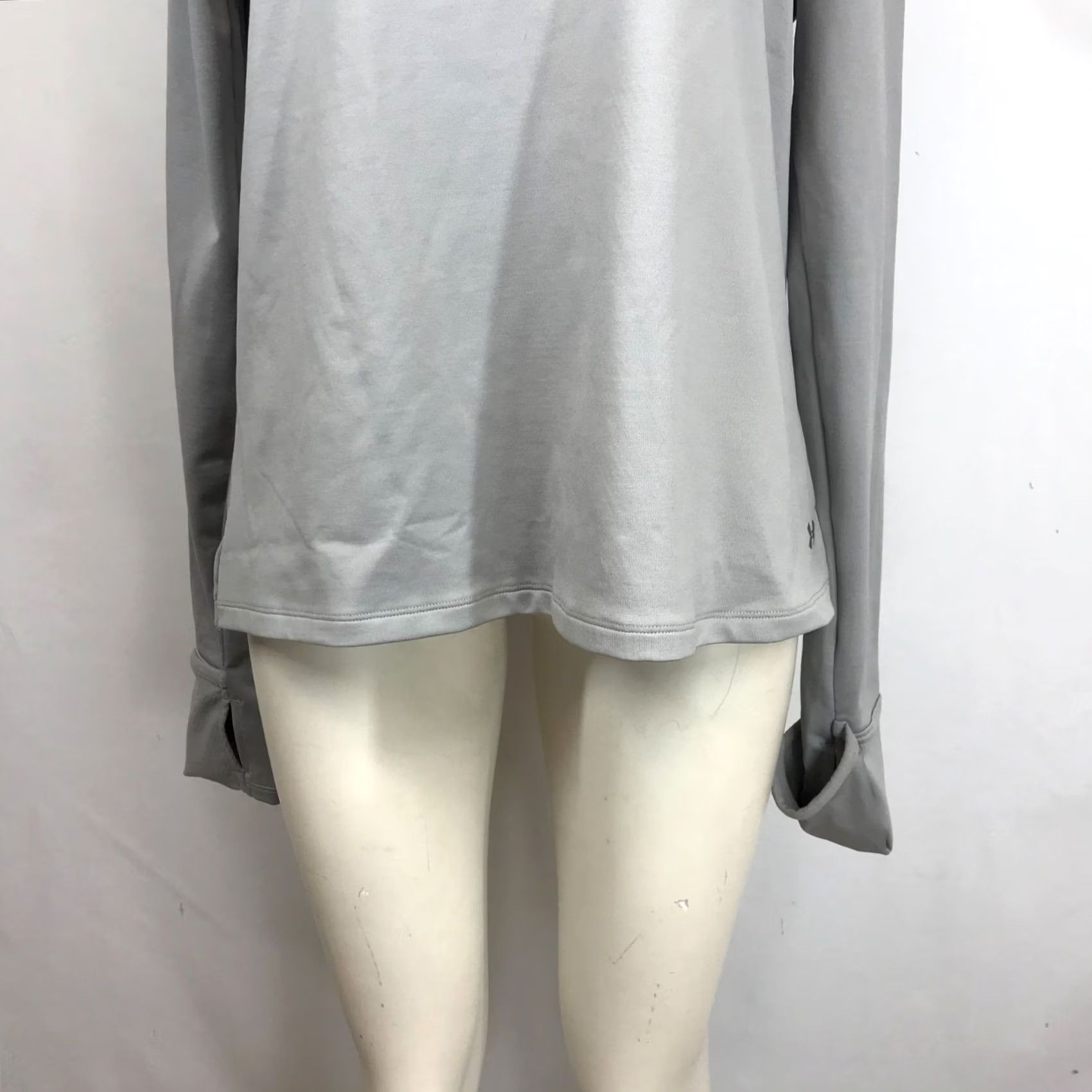 Under Armour UNDER ARMOUR Shirt Womens XL Gray Long Sleeve Turtle Neck Running Size XL / US 12-14 / IT 48-50 - 3 Thumbnail