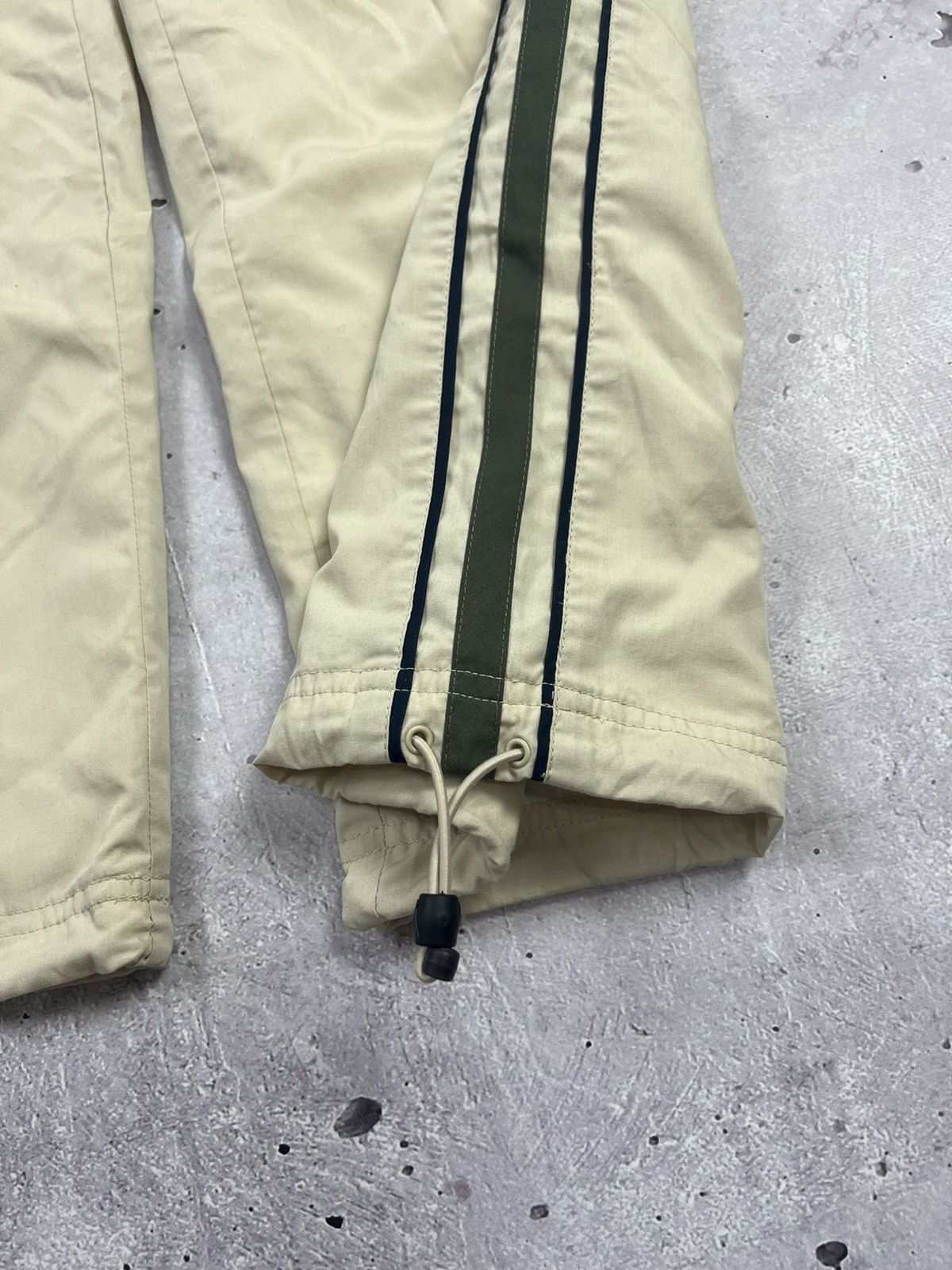 Nike Vintage Nike Nylon Track Pants Size US 34 / EU 50 - 6 Thumbnail