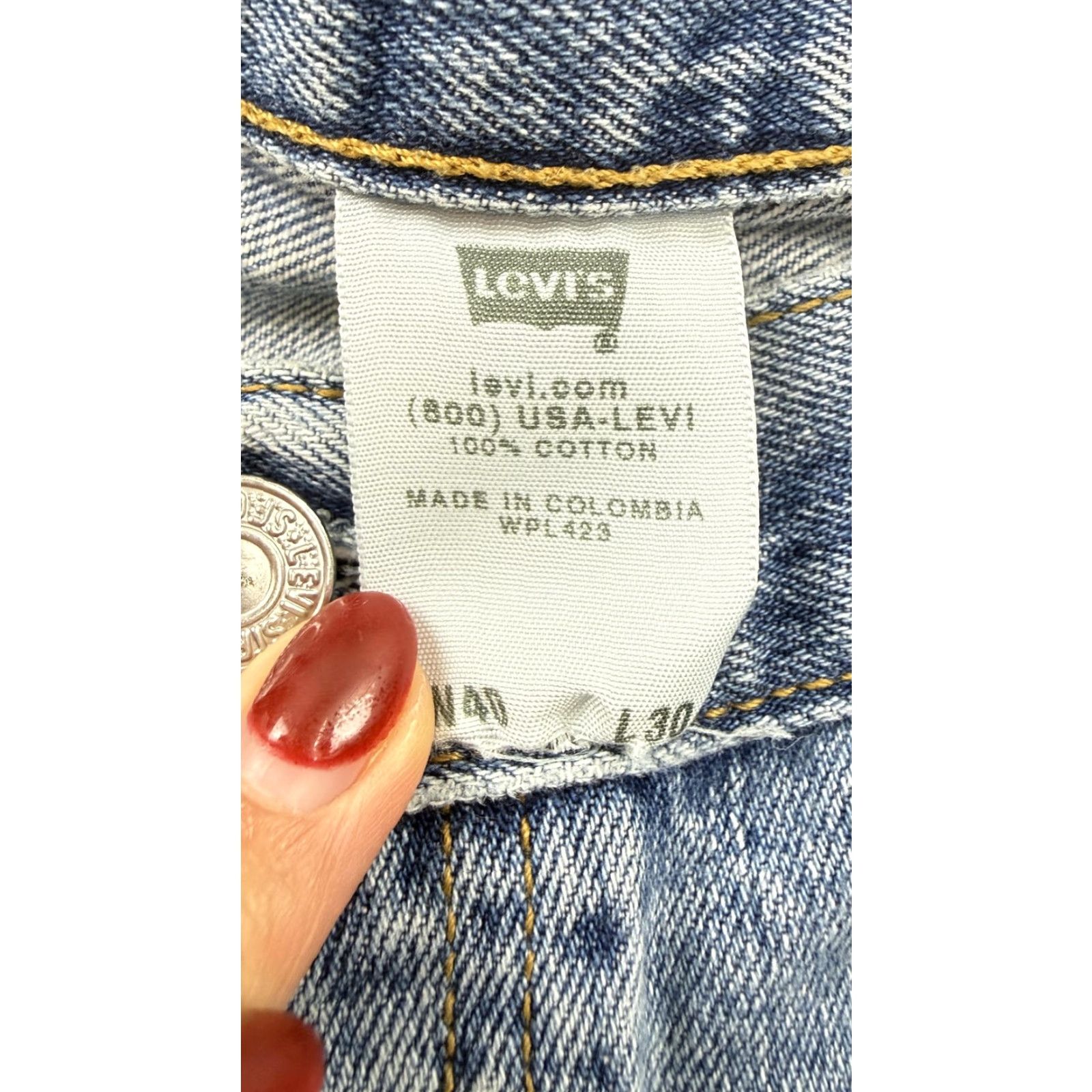 Levi's VINTAGE Levi's 501 Jeans Mens 40x30 Blue Button Fly Relaxed Straight Denim 100% Cotton Size US 39 - 6 Thumbnail
