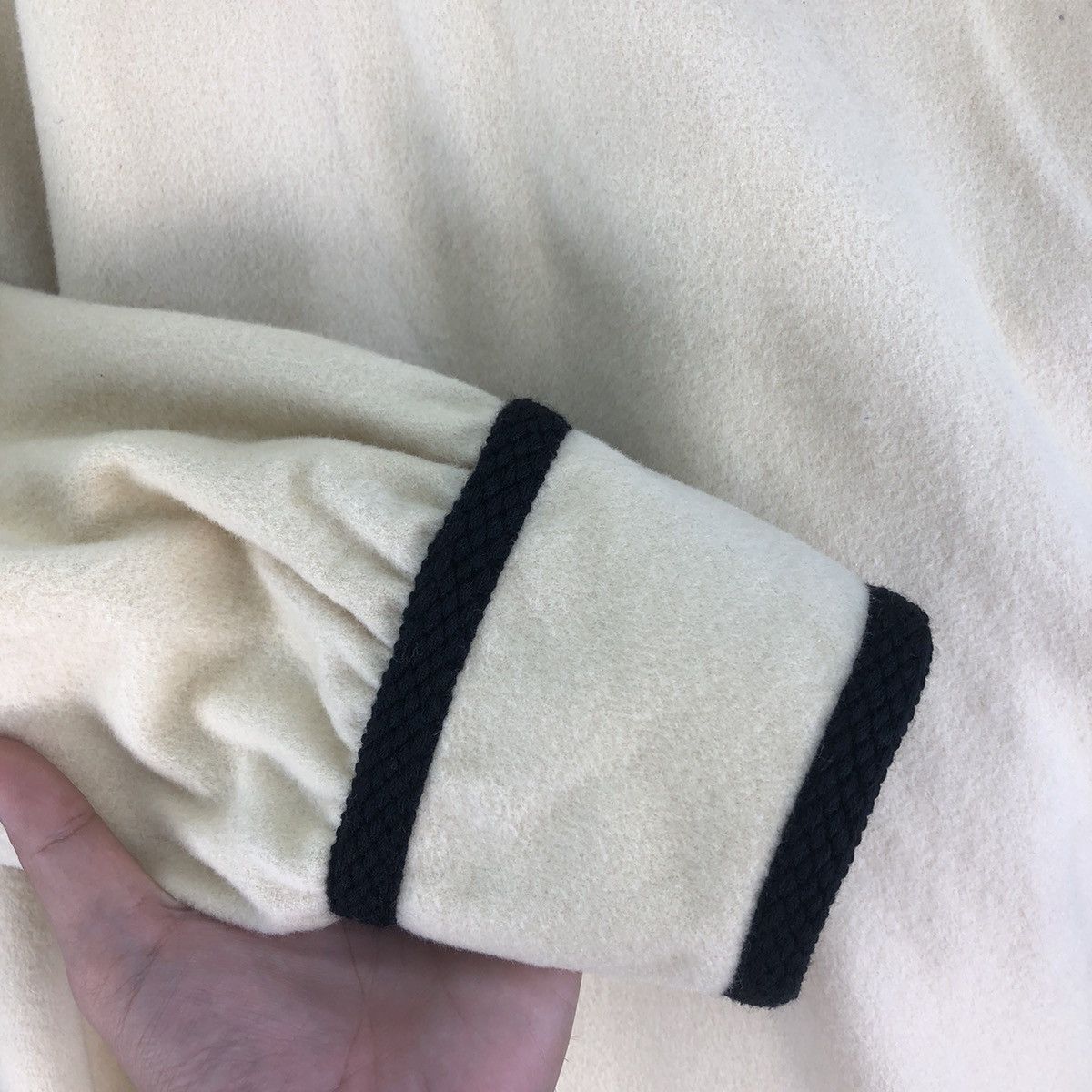 Yves Saint Laurent Archive 80’s Yves Saint Laurent Difussion Femme Heavy Coat Size M / US 6-8 / IT 42-44 - 14 Thumbnail