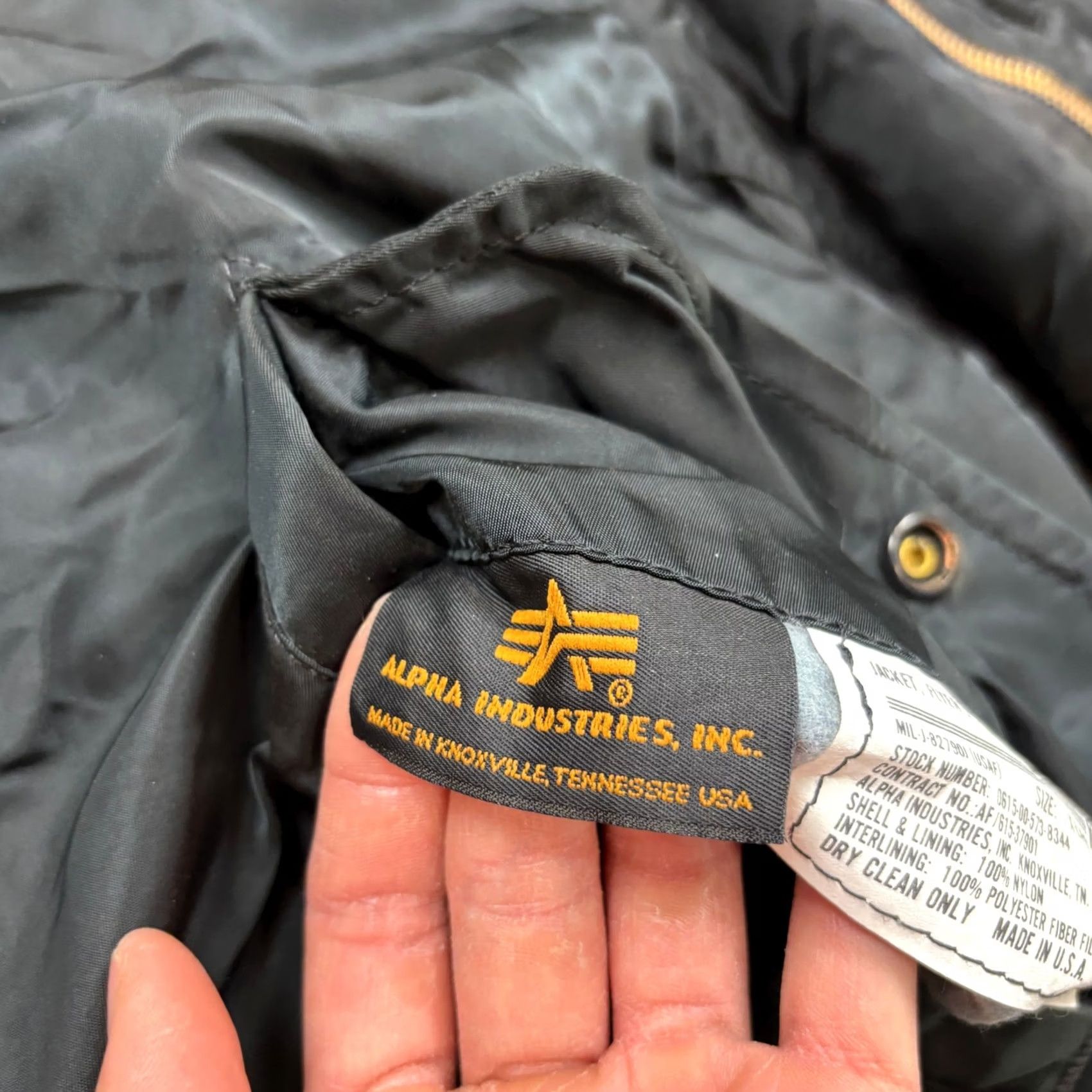 Alpha Industries VINTAGE Rare 1993 Stargate Film Cast and Crew Alpha Industries Bomber Jacket XL Mens Black Nylon Bomber Jacket XL Size US XL / EU 56 / 4 - 6 Thumbnail