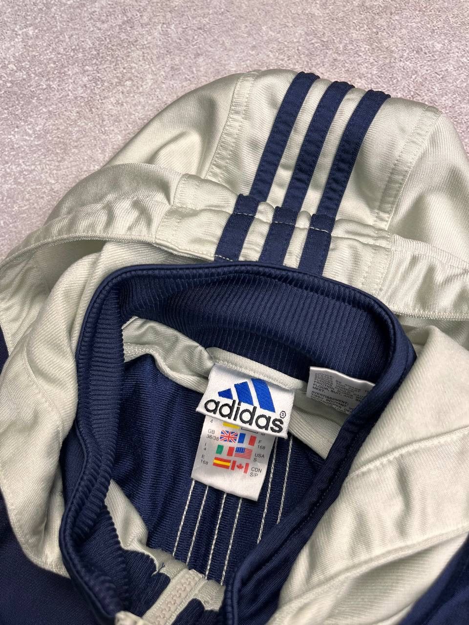 Adidas × Vintage Vintage Adidas Boxy Archival Zip Hoodie Y2K L Size US L / EU 52-54 / 3 - 6 Thumbnail