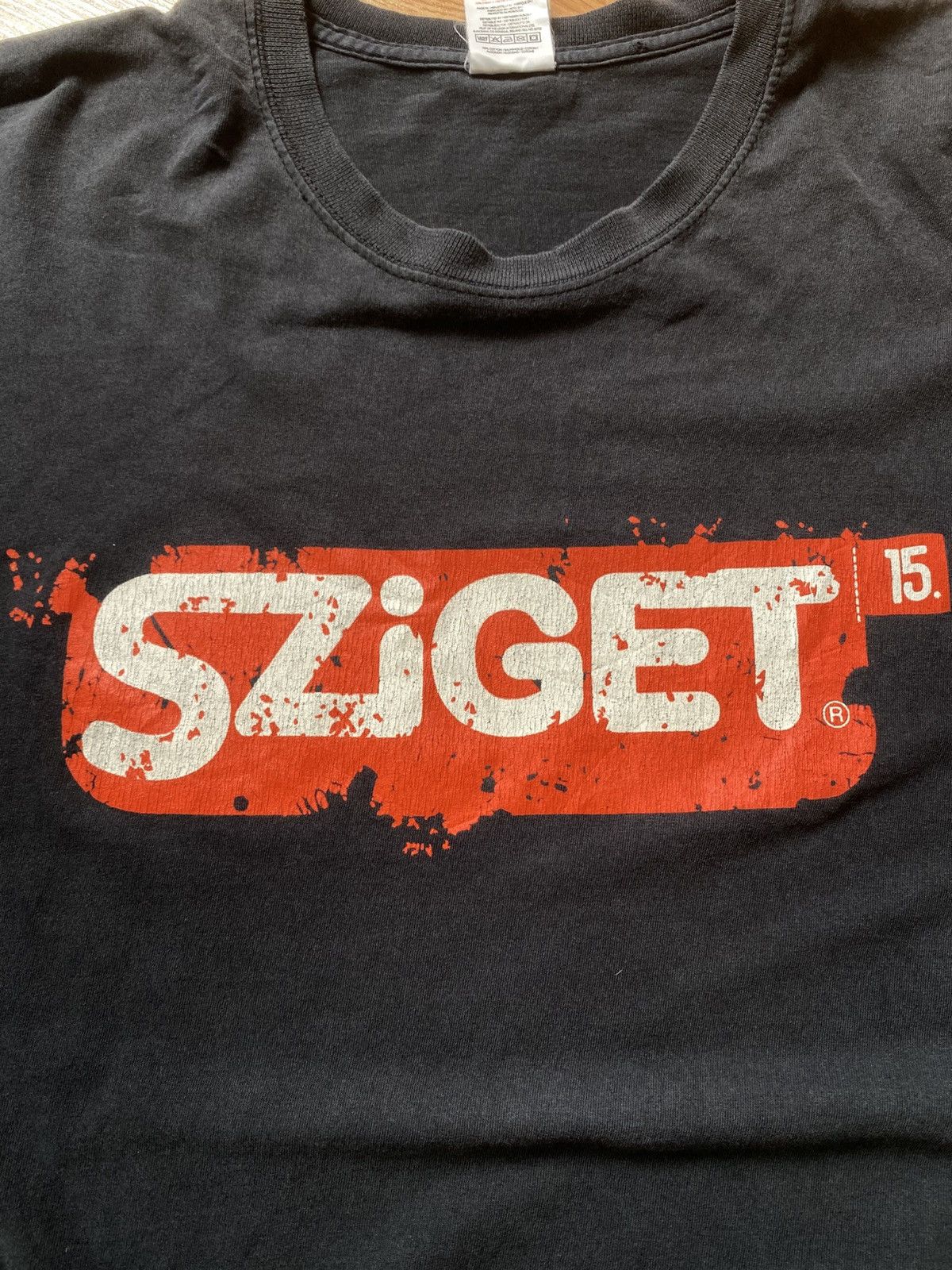 Band Tees × Fruit Of The Loom Sziget ‘07 Size US XL / EU 56 / 4 - 5 Thumbnail