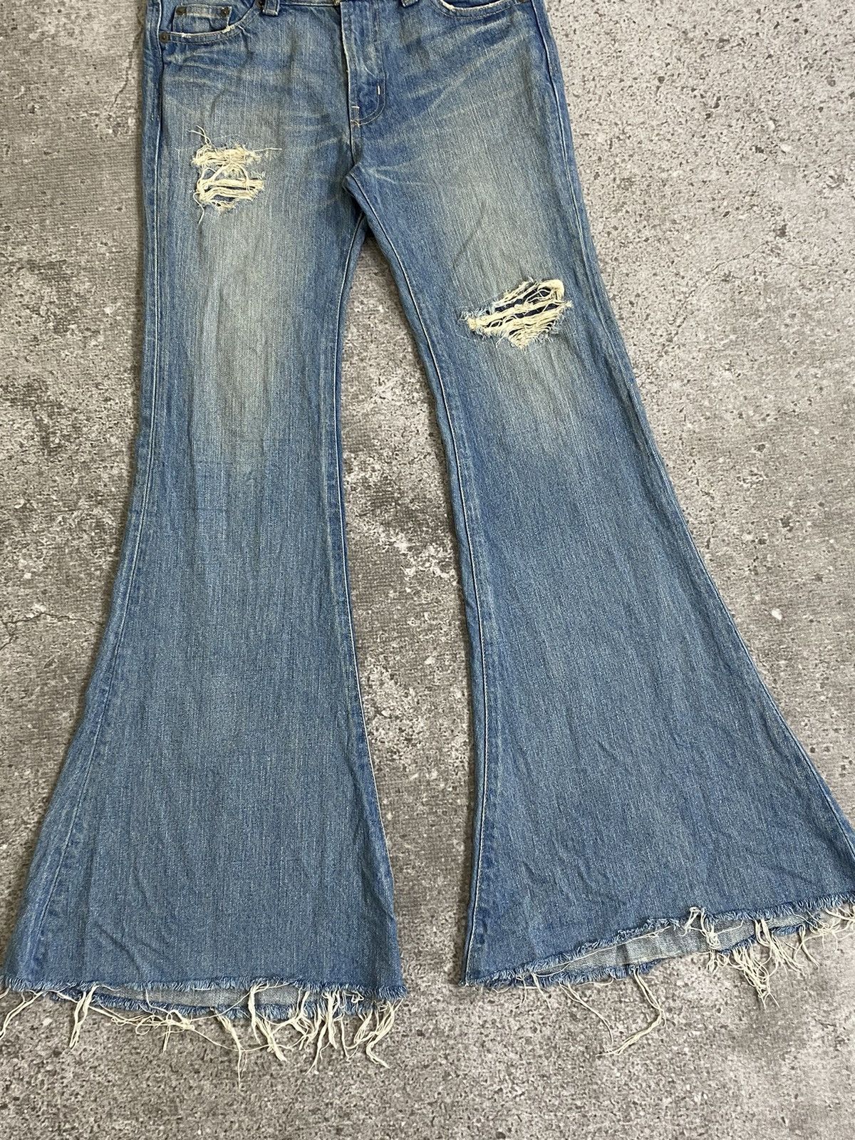 If Six Was Nine Japanese Brand Sly Lang Distressed Super Flared Jeans Size US 27 - 4 Thumbnail