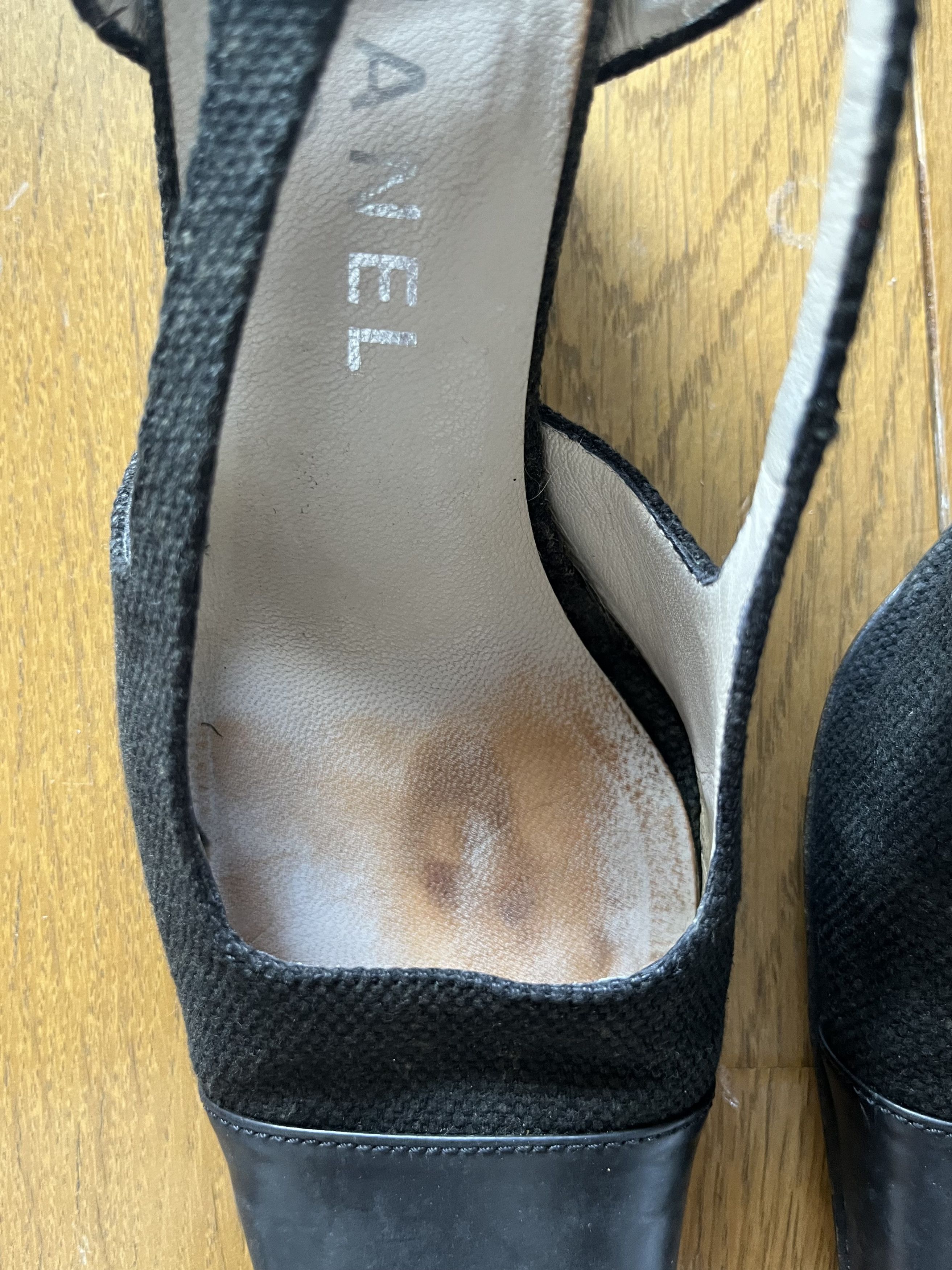 Chanel Chanel black slingback heels Size US 5 / IT 35 - 5 Thumbnail