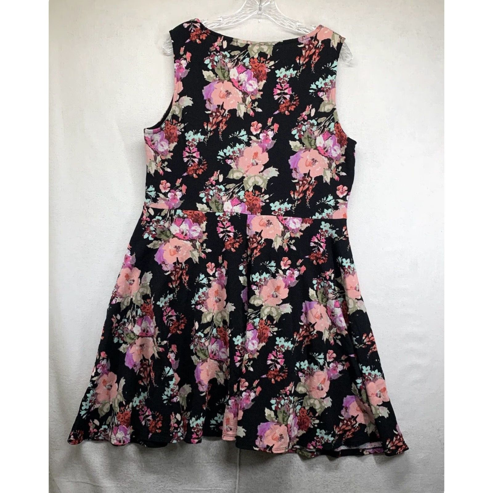Vintage Fashion to Figure Maxi Dress Woman’s Plus Size Black Floral Size 2 Size XS / US 0-2 / IT 36-38 - 2 Thumbnail