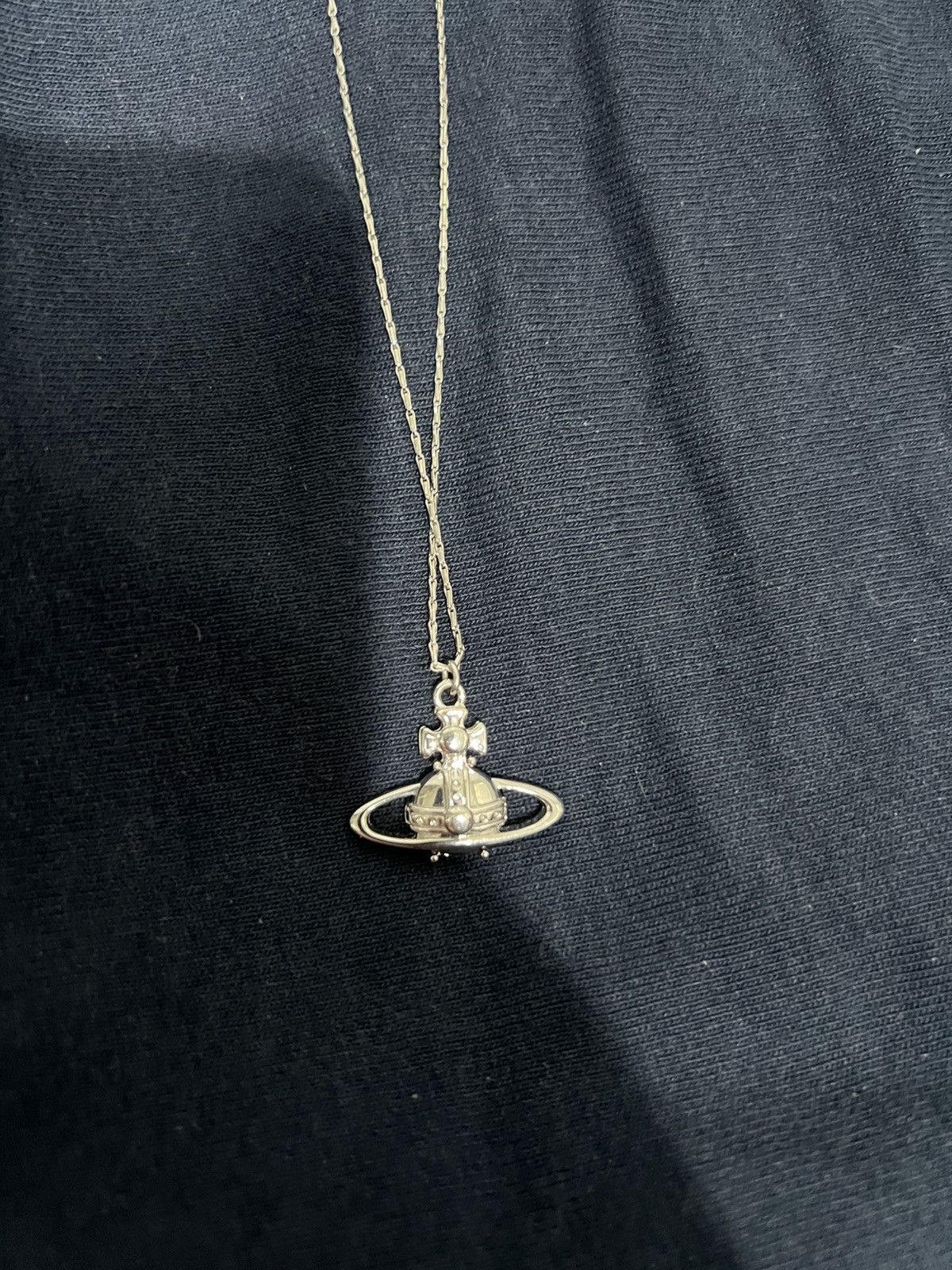 Vivienne Westwood Vivienne Westwood saturn orb pendant & necklace chain🪐 Size ONE SIZE - 1 Thumbnail