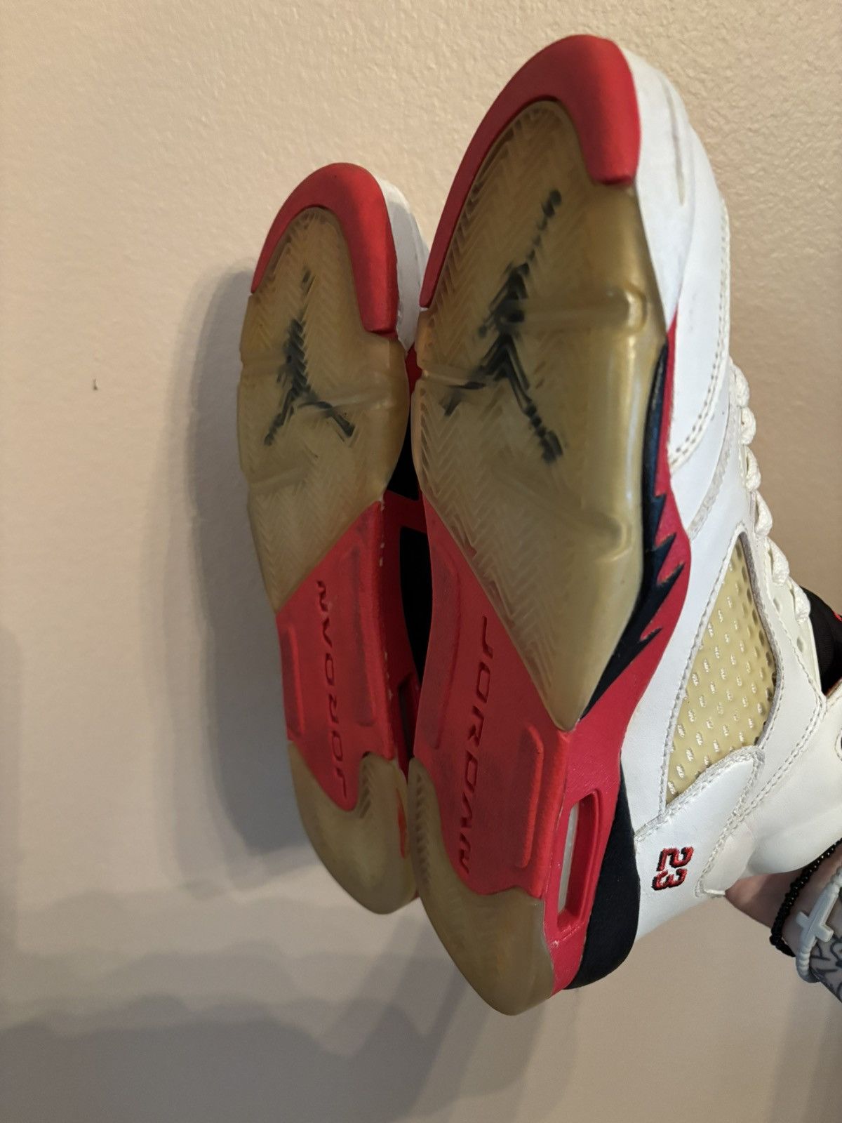 Jordan Brand Air Jordan 5 Retro GS 'Fire Red' 2006 Size US 5 / EU 37 - 5 Thumbnail