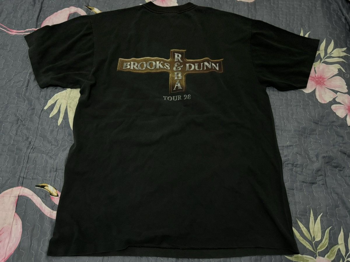 Band Tees × Vintage Vintage REBA , BROOKS & DUNN Tour 1998 Tshirt Size US XL / EU 56 / 4 - 4 Thumbnail
