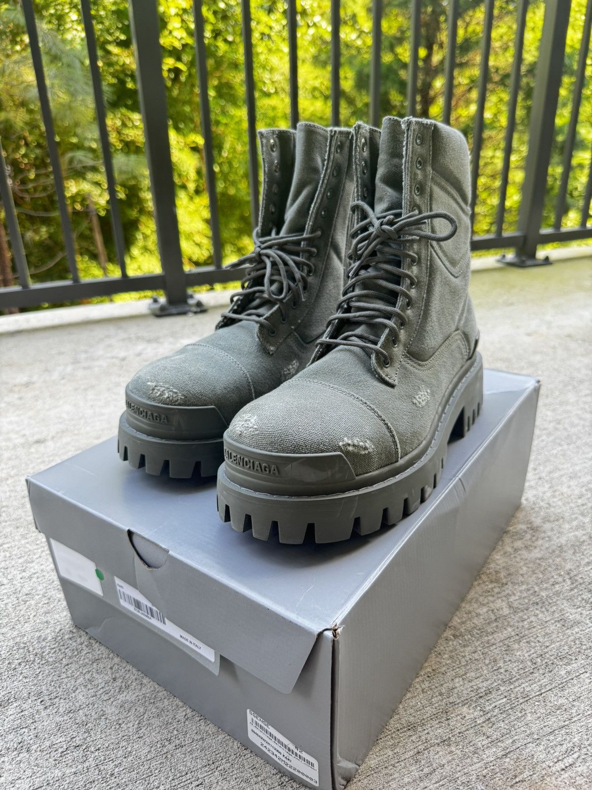 BROKEN GALERIÉ | New Balenciaga Canvas Stomper Boot arriving