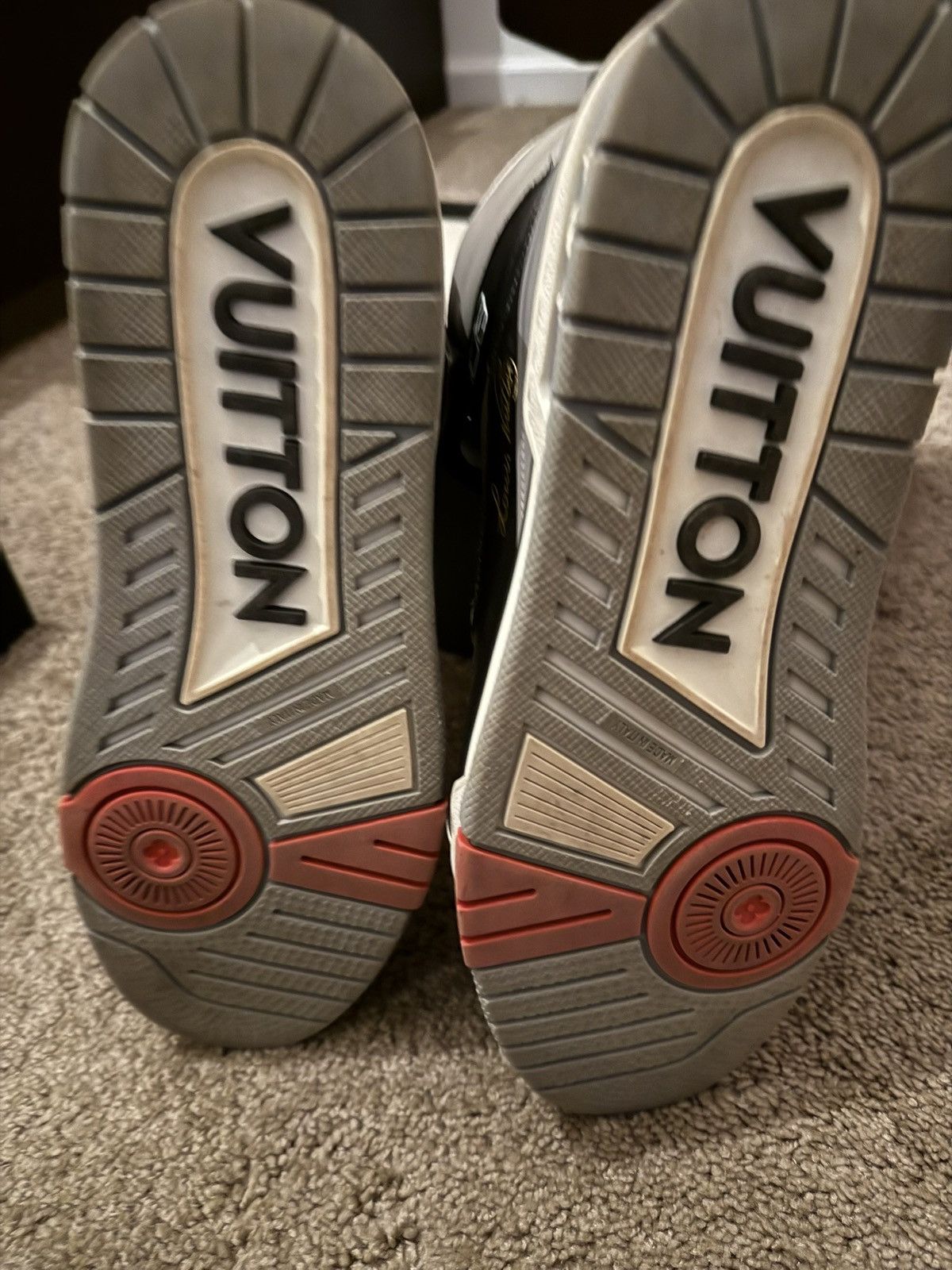 Louis Vuitton Louis vuitton sneaker Size US 10 / EU 43 - 3 Thumbnail