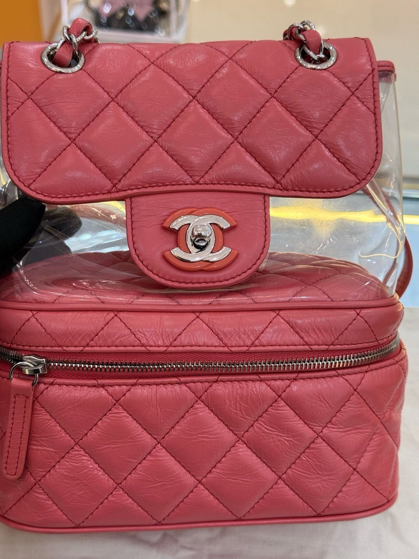 Chanel Pre-loved Bag Very good condition Size ONE SIZE - 1 Thumbnail