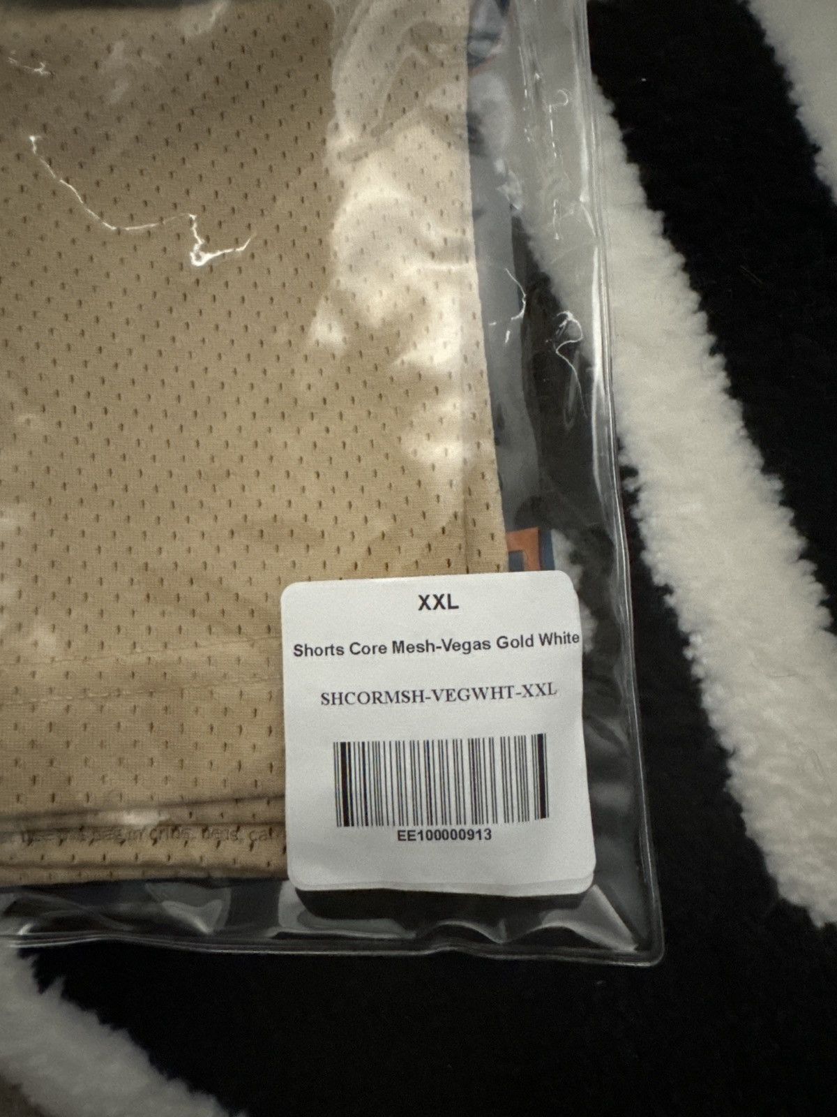 Eric Emanuel Eric Emanuel ‘Vegas Gold’ Basic Short Size US 36 / EU 52 - 2 Thumbnail
