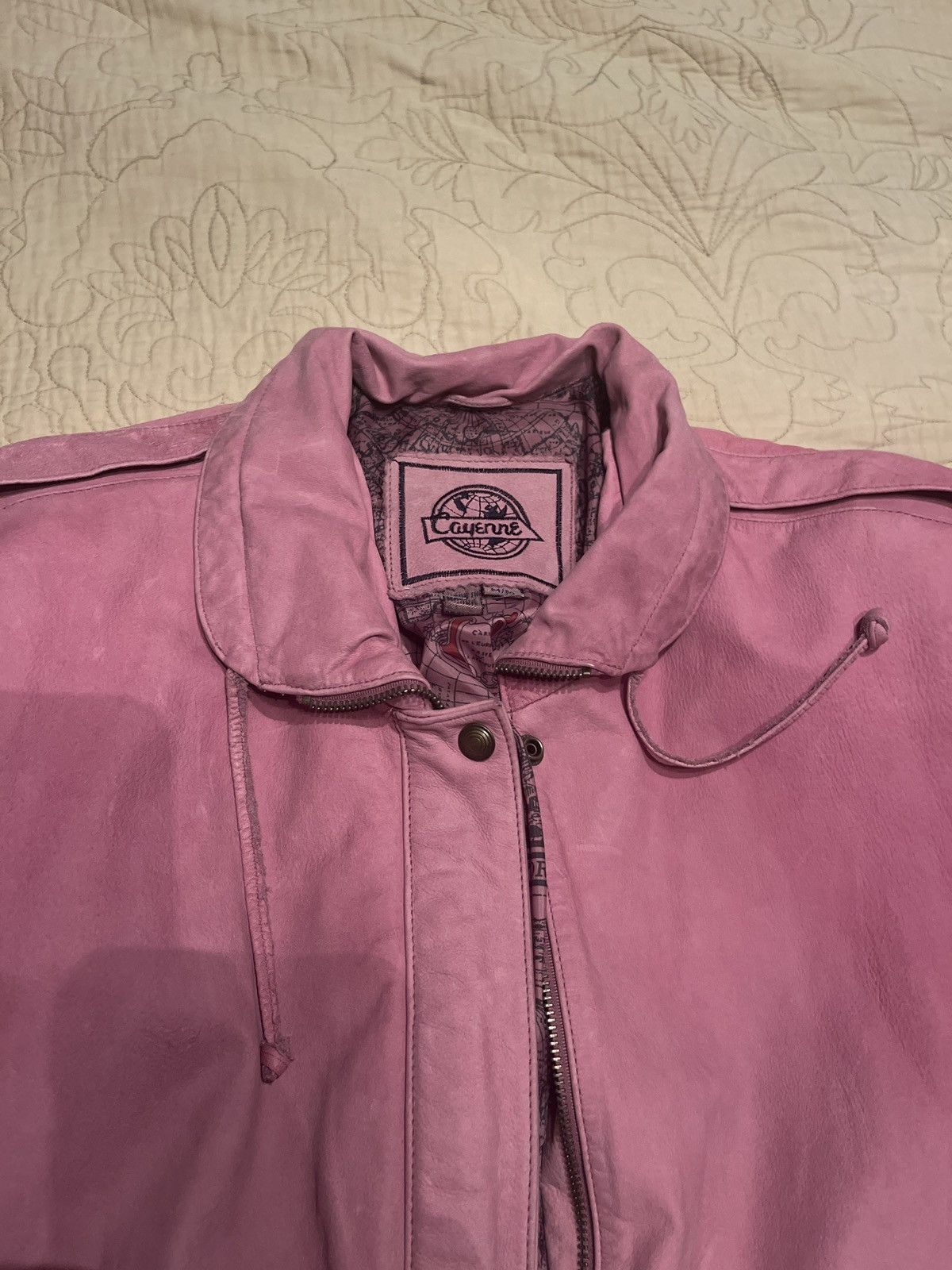 Vintage pink cropped fit leather bomber jacket Size US M / EU 48-50 / 2 - 3 Thumbnail