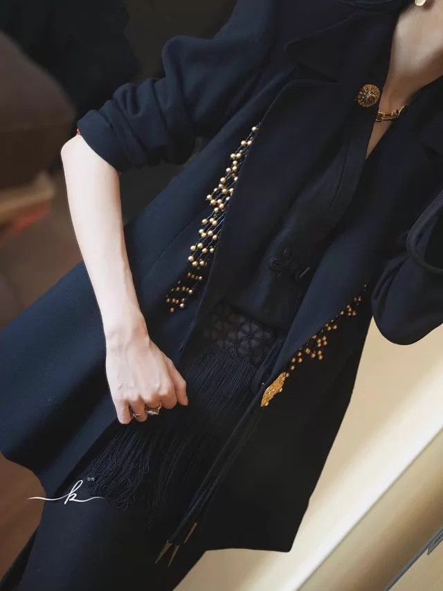 Vintage NY Vintage Woven Tassel Blazer (USA, Jeweled Buttons) Size S / US 4 / IT 40 - 8 Thumbnail