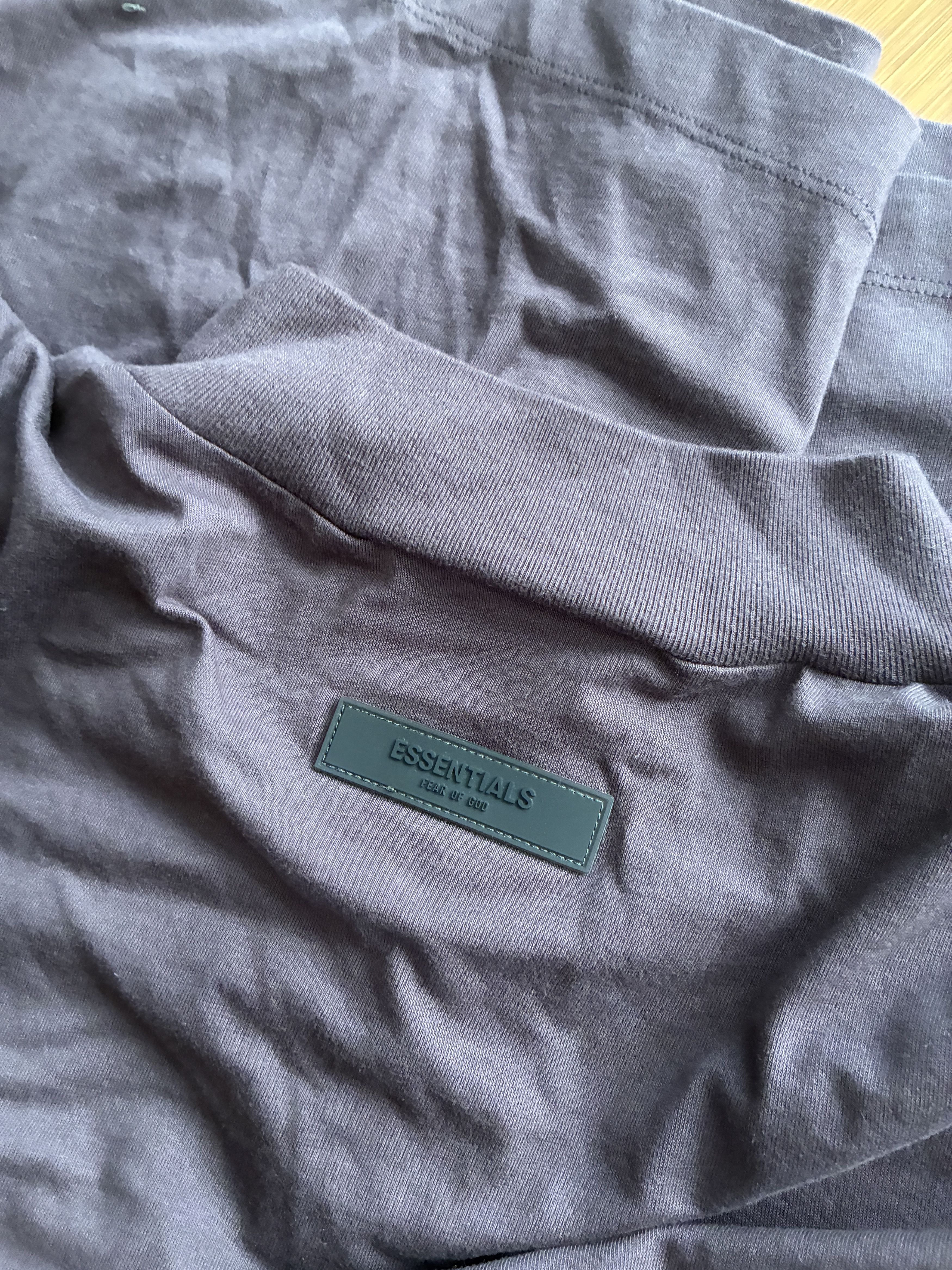 Fear of God fear of God Essentials Long Sleeve Logo Tee Men's XL Size US XL / EU 56 / 4 - 5 Thumbnail
