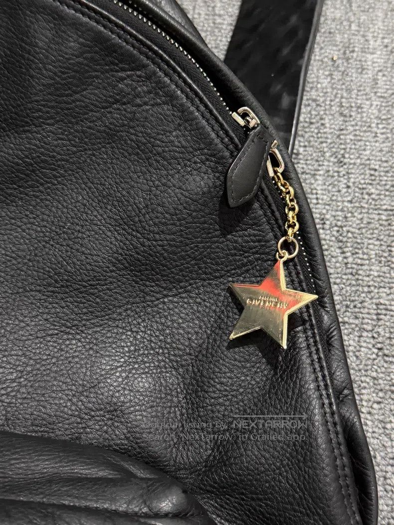 Givenchy Givenchy Red Star Cowhide Backpack Size ONE SIZE - 5 Thumbnail
