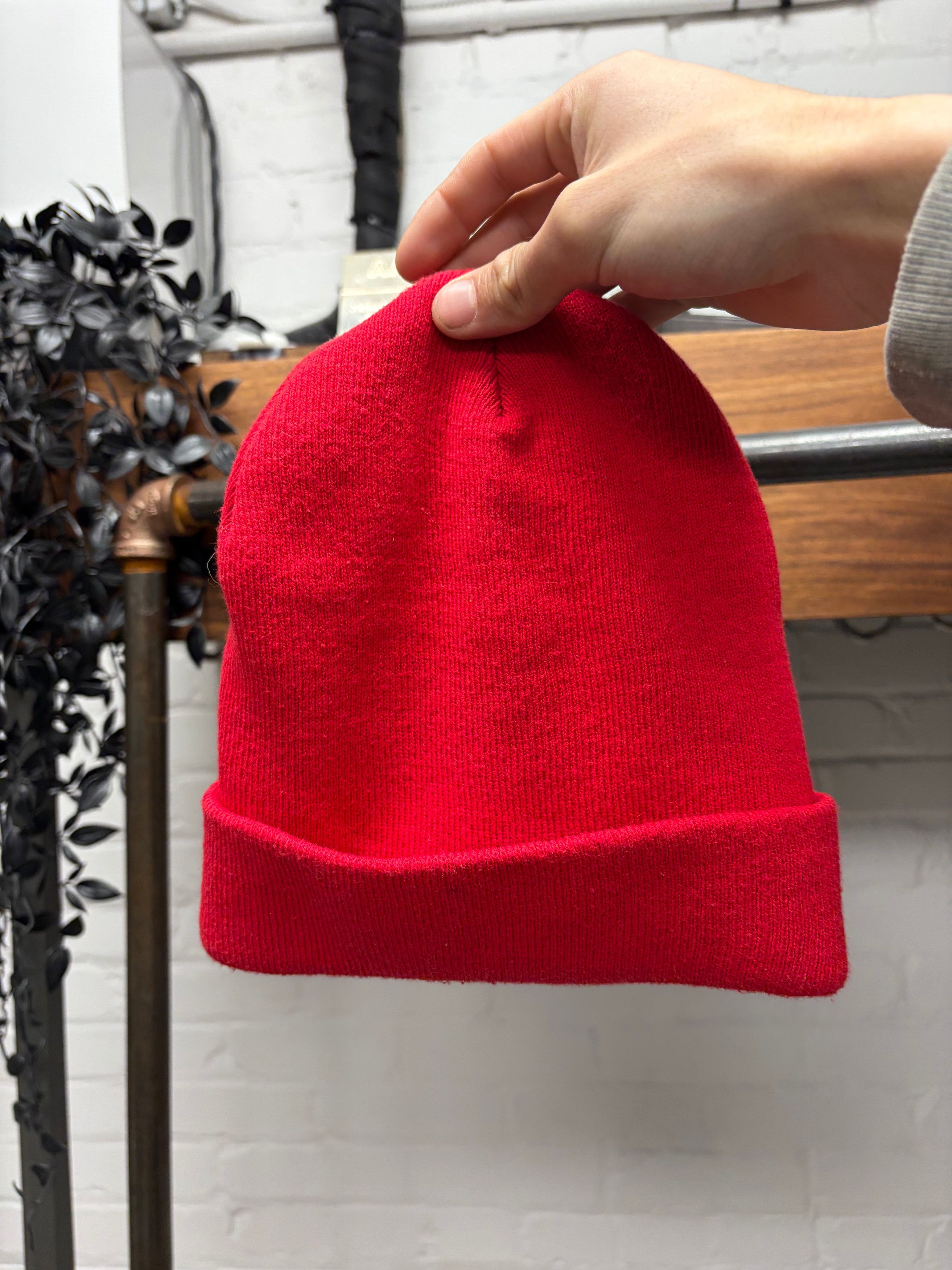 Undercover Undercover ‘U Logo’ Red Ribbed Beanie Size ONE SIZE - 3 Thumbnail