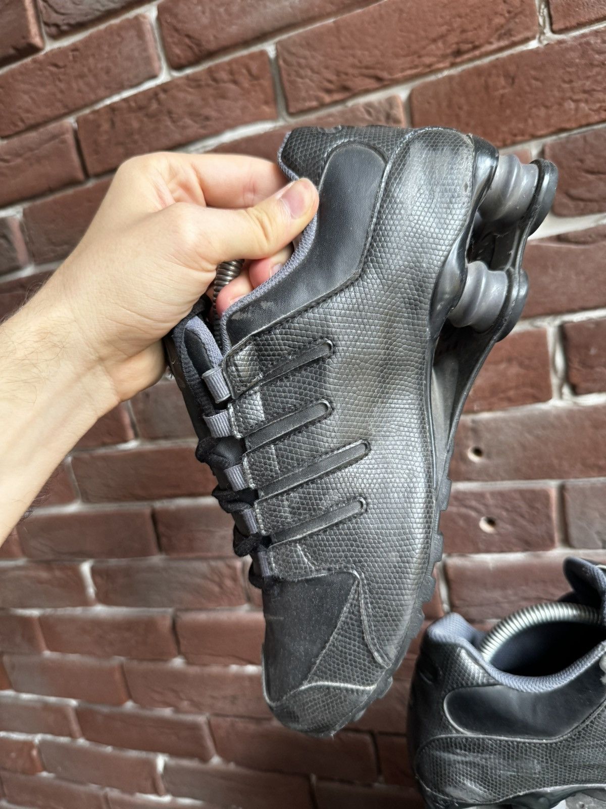 Nike 2014 Y2k Woman Nike Shox Low Sneakers Black Drip Streetwear Size US 9 / IT 39 - 7 Thumbnail