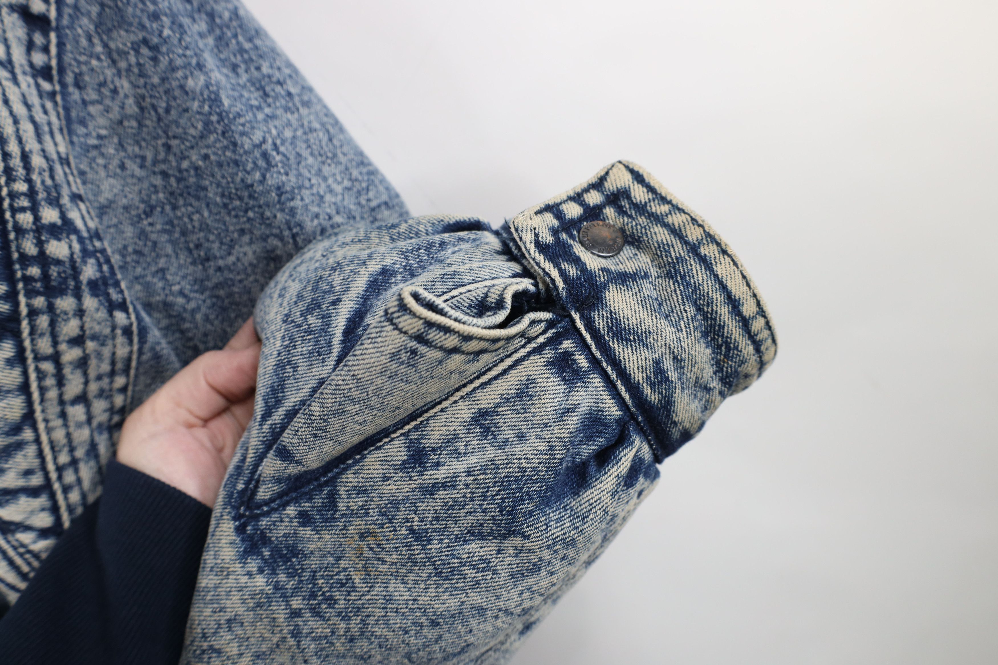 Vintage Vintage 90s Streetwear Quilted Acid Wash Denim Jean Jacket Size US XXL / EU 58 / 5 - 5 Thumbnail