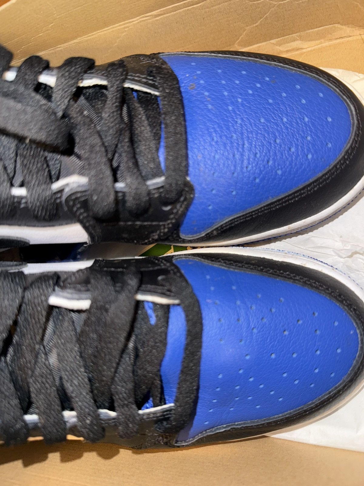 Jordan Brand × Nike Air Jordan 1 Retro High OG GS 'Royal Toe' Size US 7 / EU 40 - 9 Thumbnail