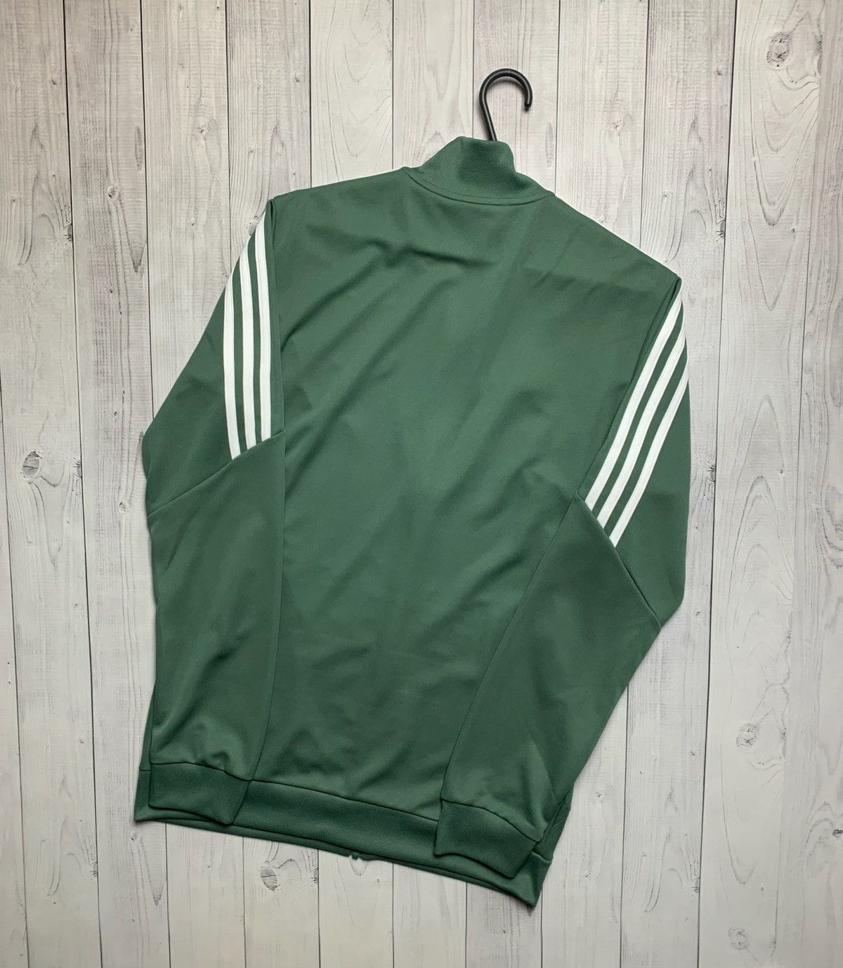 Adidas × Vintage Adidas Celtic green soccer jacket size M striped Size US M / EU 48-50 / 2 - 5 Thumbnail