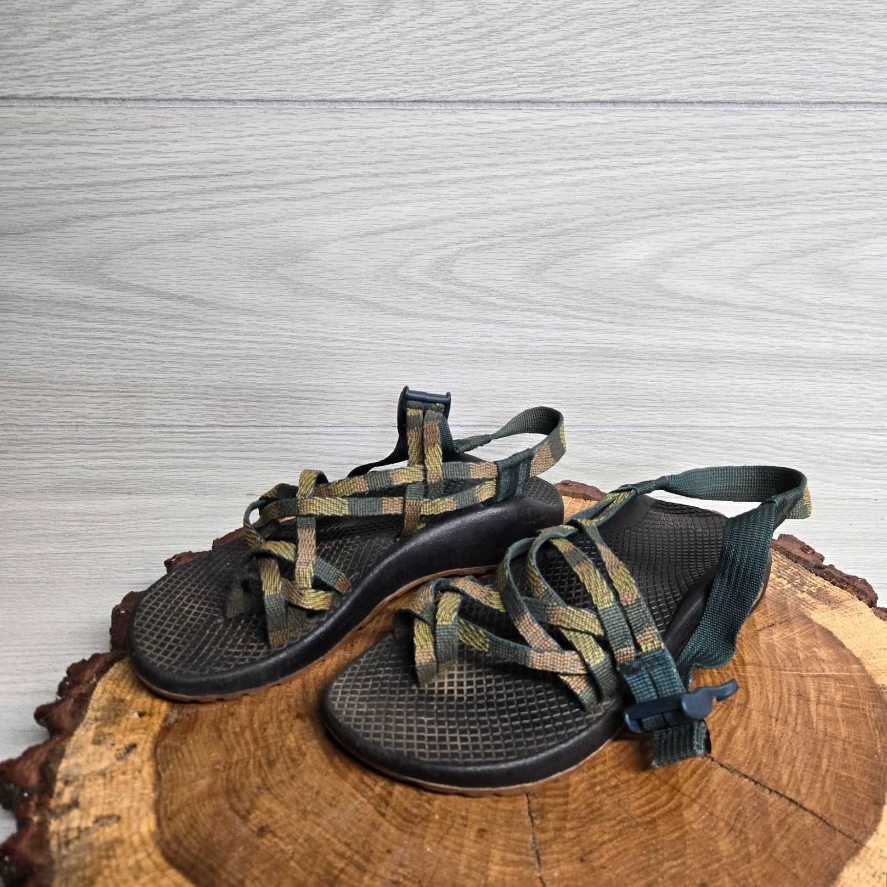 Chaco Vintage Chaco Z/Cloud X2 Women's Strappy Sandals Activewear Casual Summer Green/Multi Size 6 Size US 6 / IT 36 - 2 Thumbnail