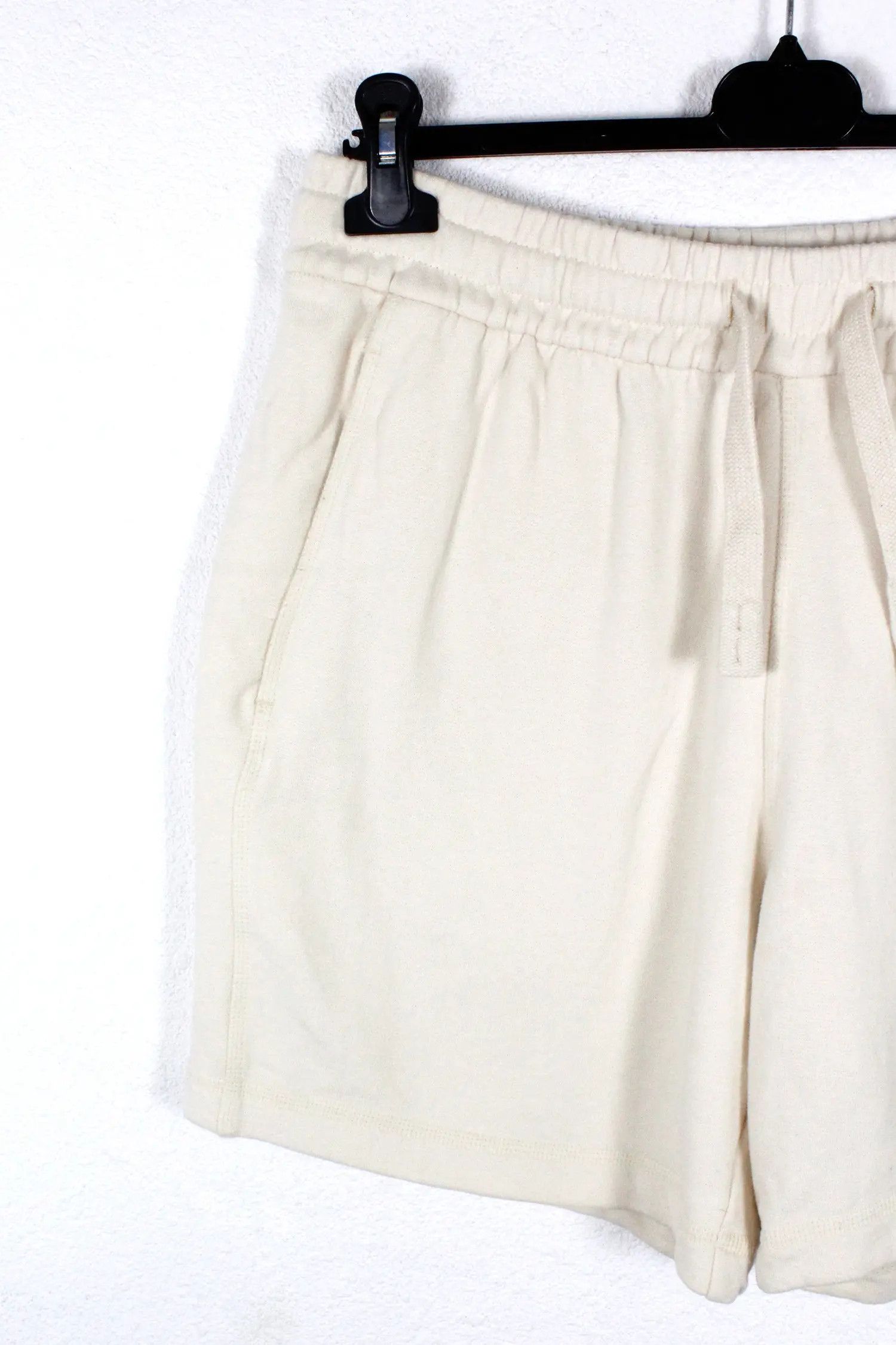 Cos COS Relaxed-Fit Light Beige Sweat Shorts size M Size US 33 - 2 Thumbnail
