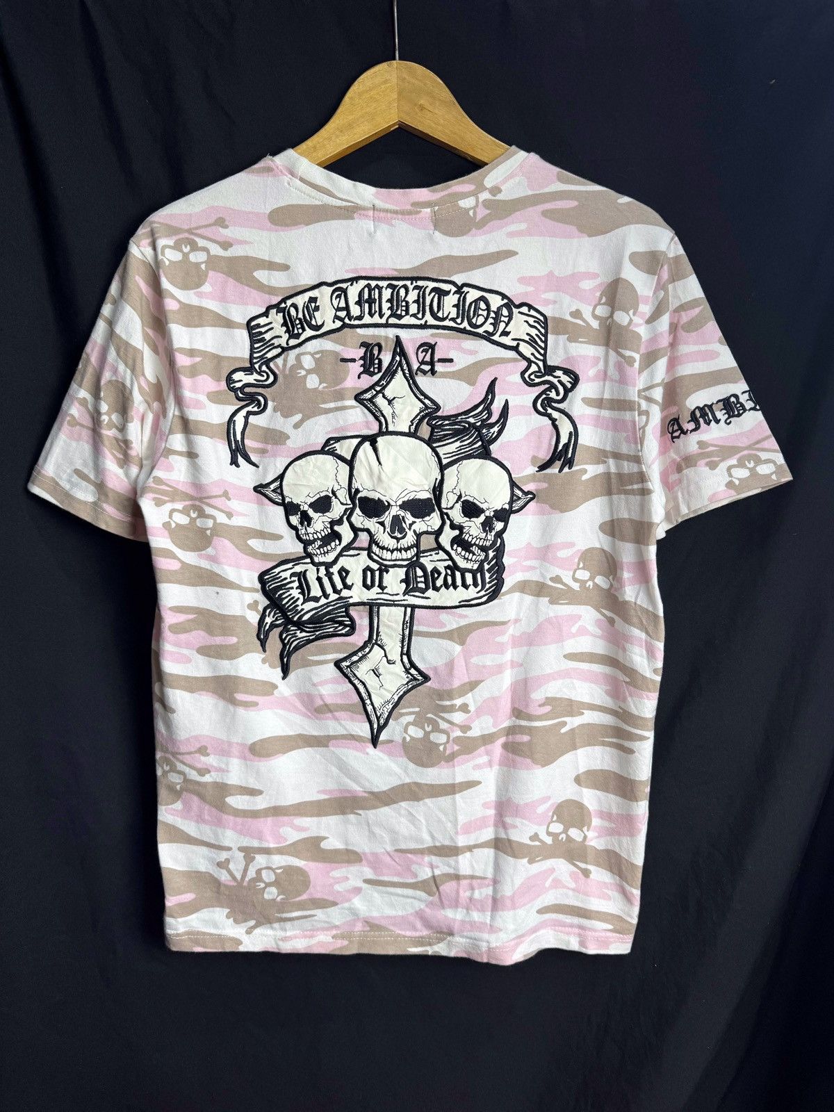 If Six Was Nine × Japanese Brand × Le Grande Bleu (L.G.B.) Japanese Skulls Camo Crosses Ambition Tees Size US M / EU 48-50 / 2 - 1 Thumbnail