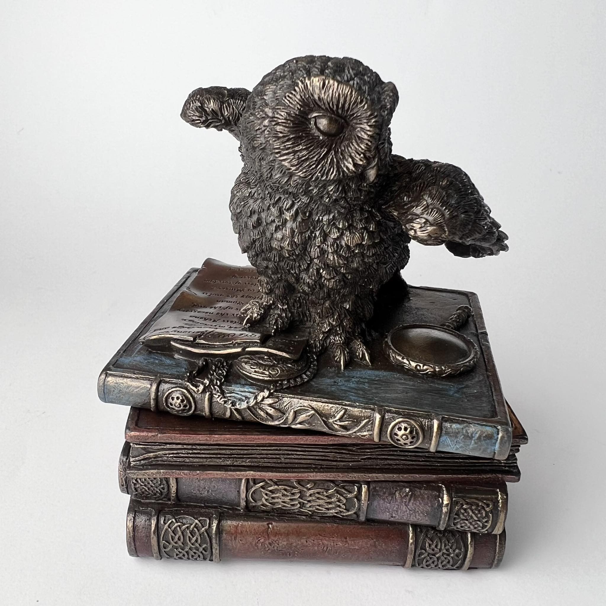 Vintage Box Owl on Books Statue Figure Polystone Decor Italy Size ONE SIZE - 1 Thumbnail