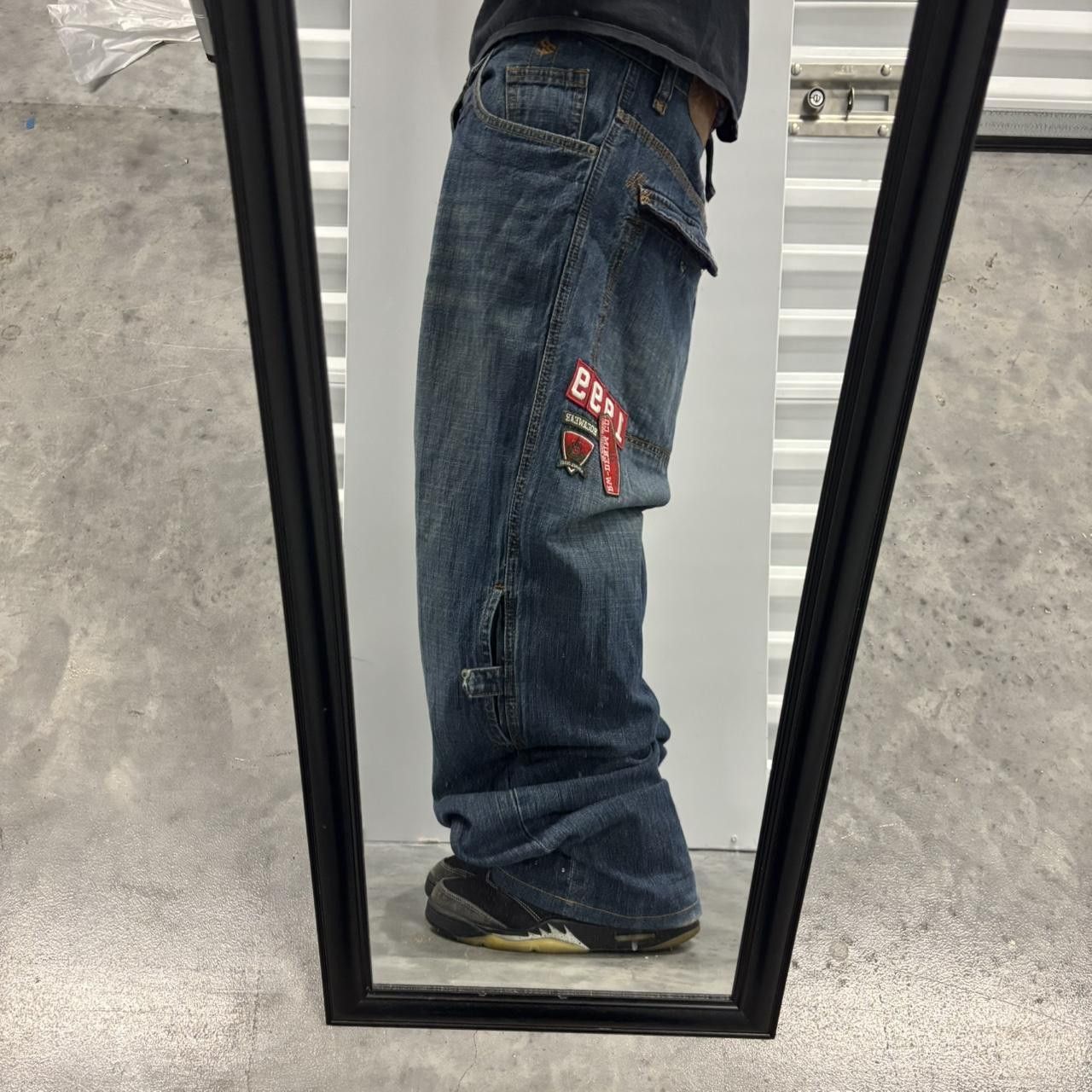Japanese Brand × Vintage Crazy Vintage Y2K/2000s Baggy Grunge Dark Wash Rocawear Skater Style Denim Jeans! Size US 36 / EU 52 - 2 Thumbnail