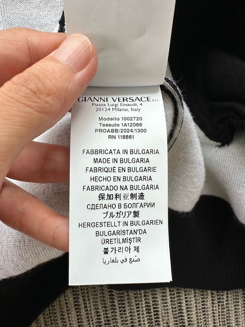 Versace Versace Black wool zip knit Size US L / EU 52-54 / 3 - 4 Thumbnail