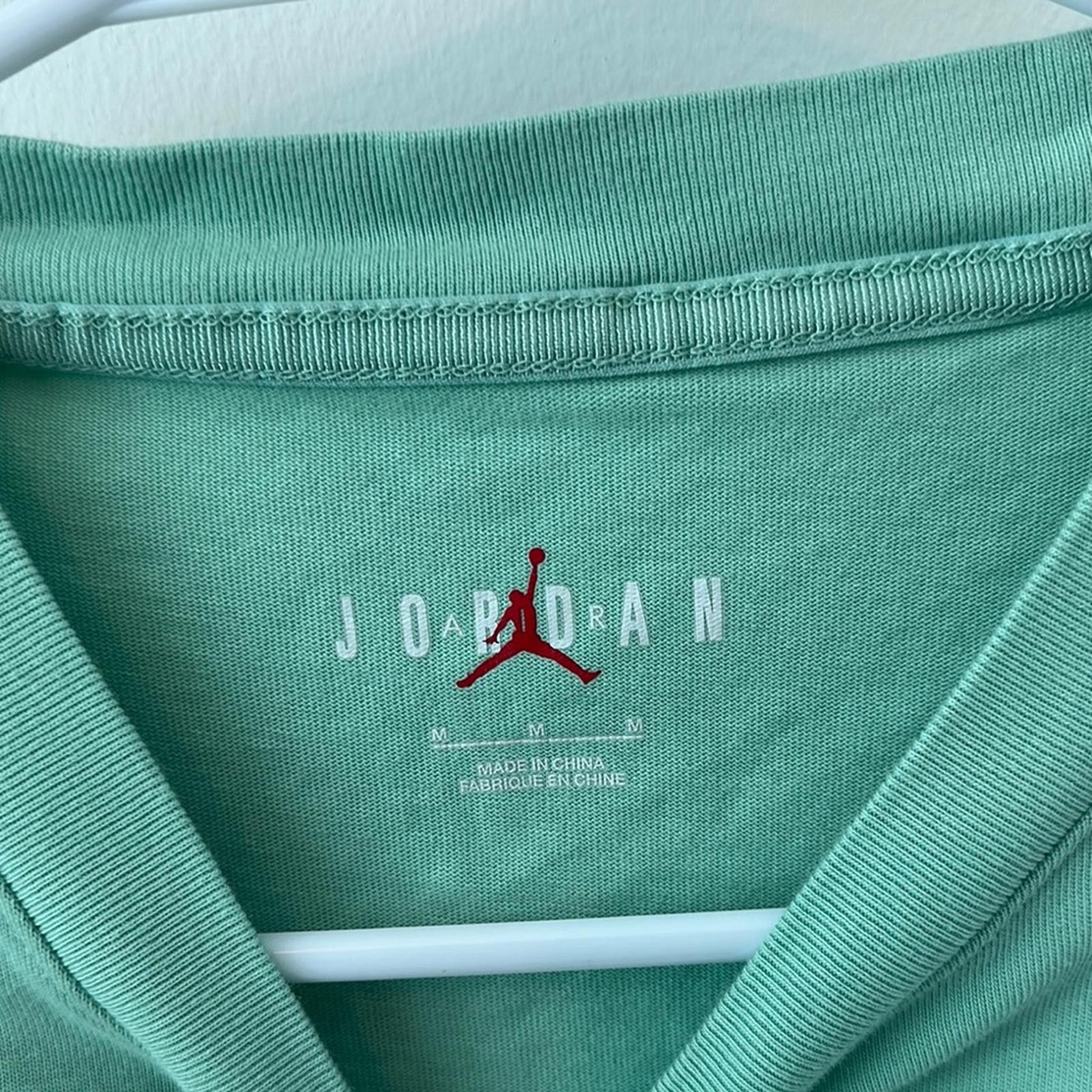 Jordan Brand Jordan Green Graphic Tee Size US M / EU 48-50 / 2 - 2 Thumbnail