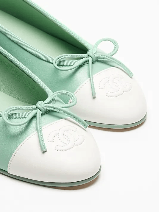 Chanel os11x0426 Ballet Flats in Light Green/White Size US 8 / IT 38 - 4 Thumbnail