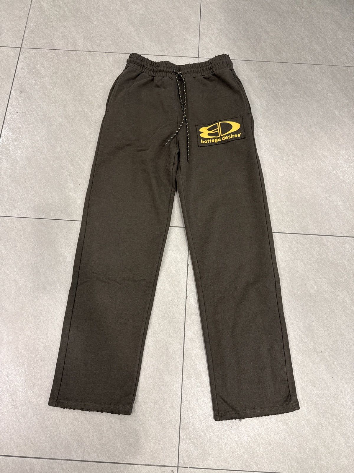 Bottega Desires Bottega Desires Tech Sweatpants Small Size US 30 / EU 46 - 1 Thumbnail