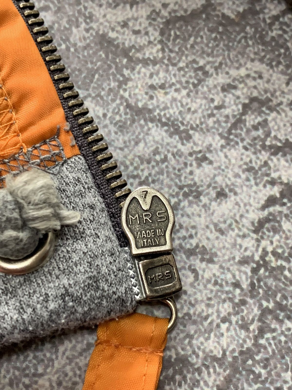 JET SET × Vintage Vintage JET SET The Wave Gray Ski Hoodie Men size 4/XL Size US XL / EU 56 / 4 - 7 Thumbnail