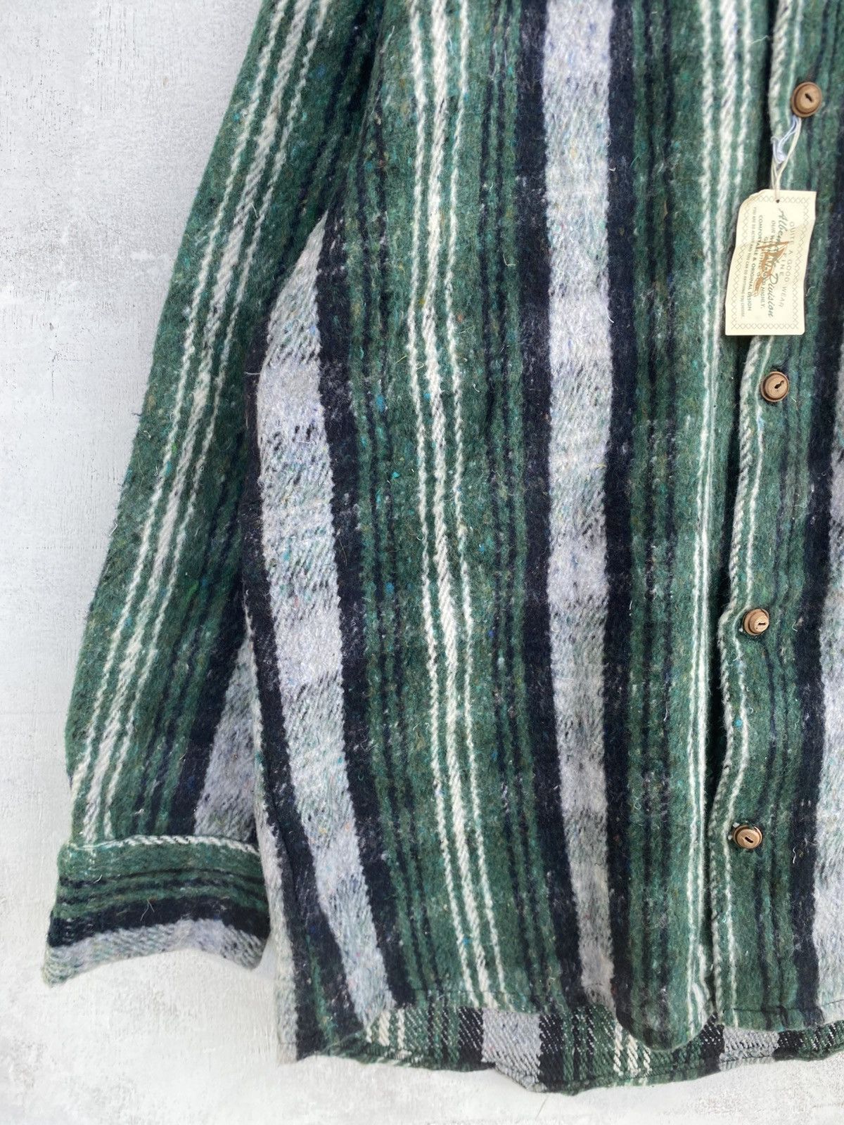 Japanese Brand Vintage Flannel Wood Button Size US L / EU 52-54 / 3 - 7 Thumbnail