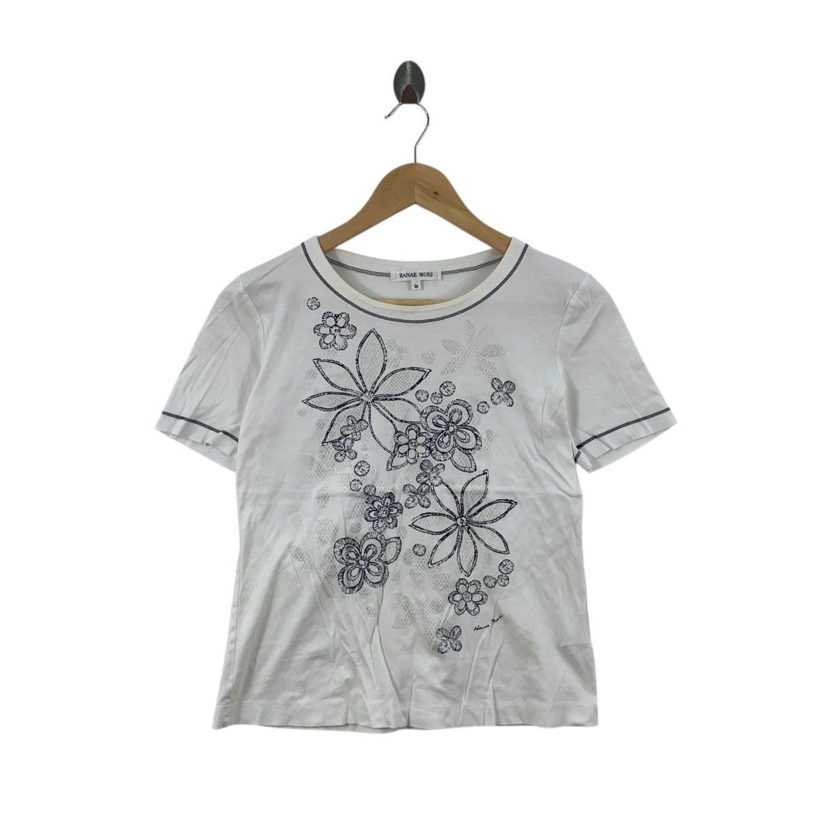 Hanae Mori Vintage HANAE MORI JAPAN Floral Painting Tee Shirt Top Size XS / US 0-2 / IT 36-38 - 1 Thumbnail